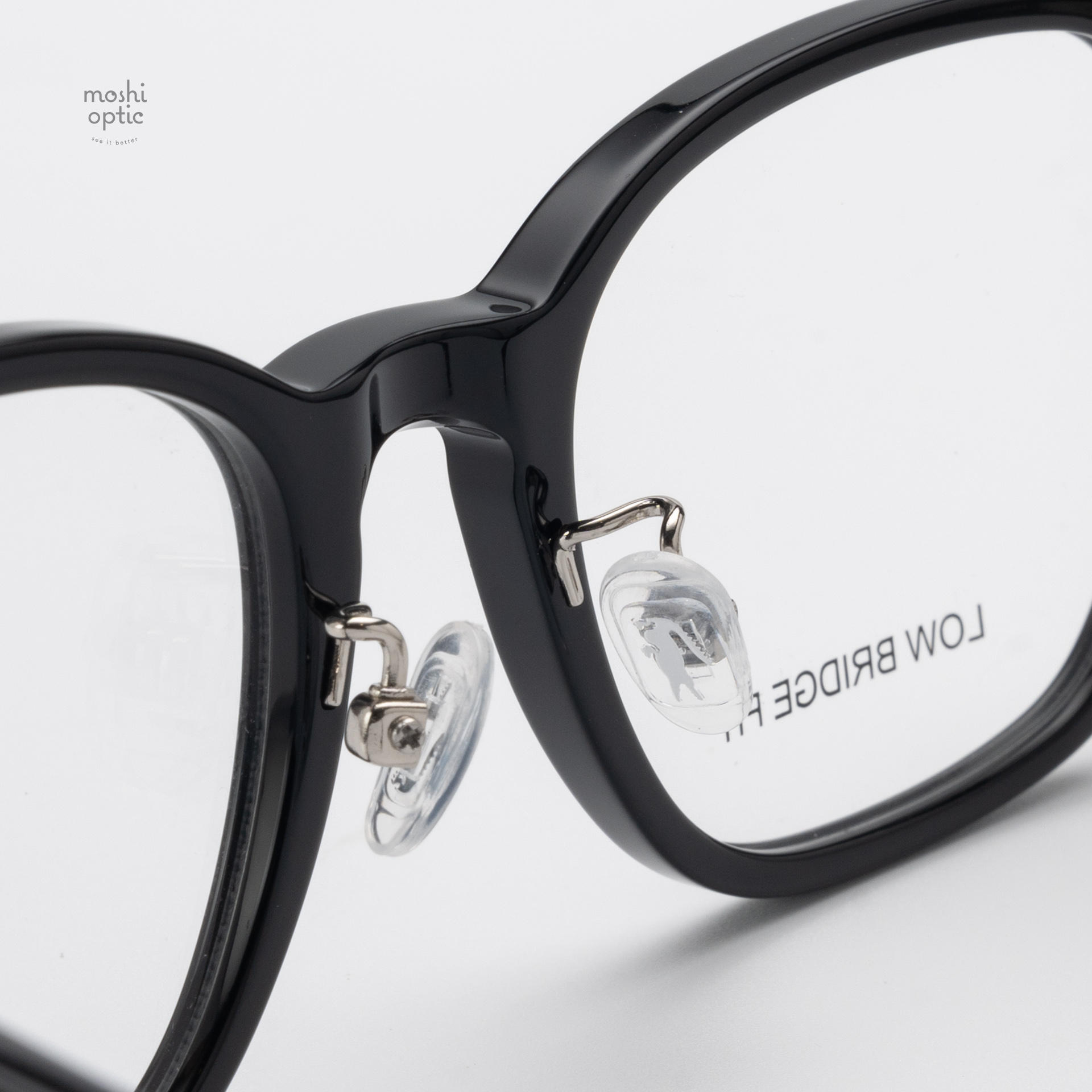 แว่นสายตา Lacoste L2970LB 001