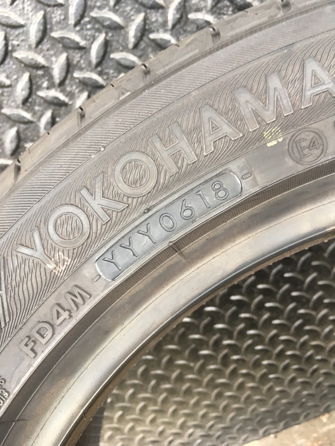 YOKOHAMA ADVAN dB decibel V551 215-50-17 เส้น 4500 ปกติ 6500 ปี18