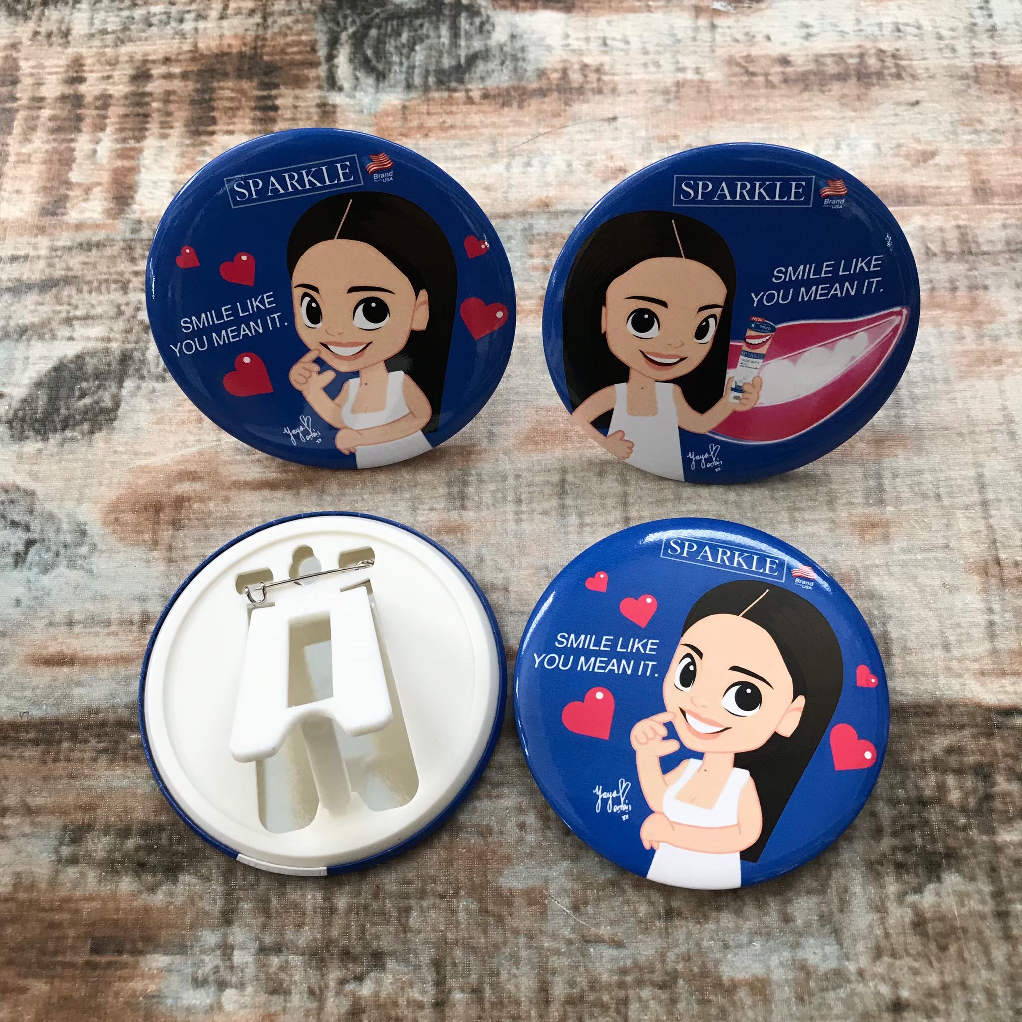 เข็มกลัด รับทําเข็มกลัด ขาตั้งโชว์รูปภาพ 10ซม