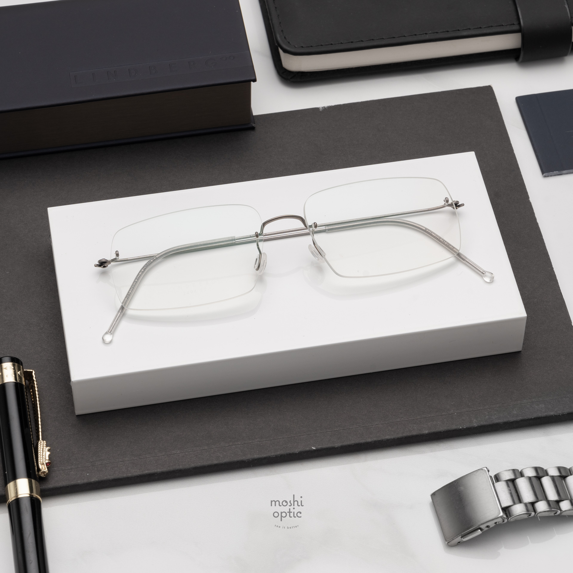 แว่นสายตา Lindberg Spirit Titanium 054 15E2B 10