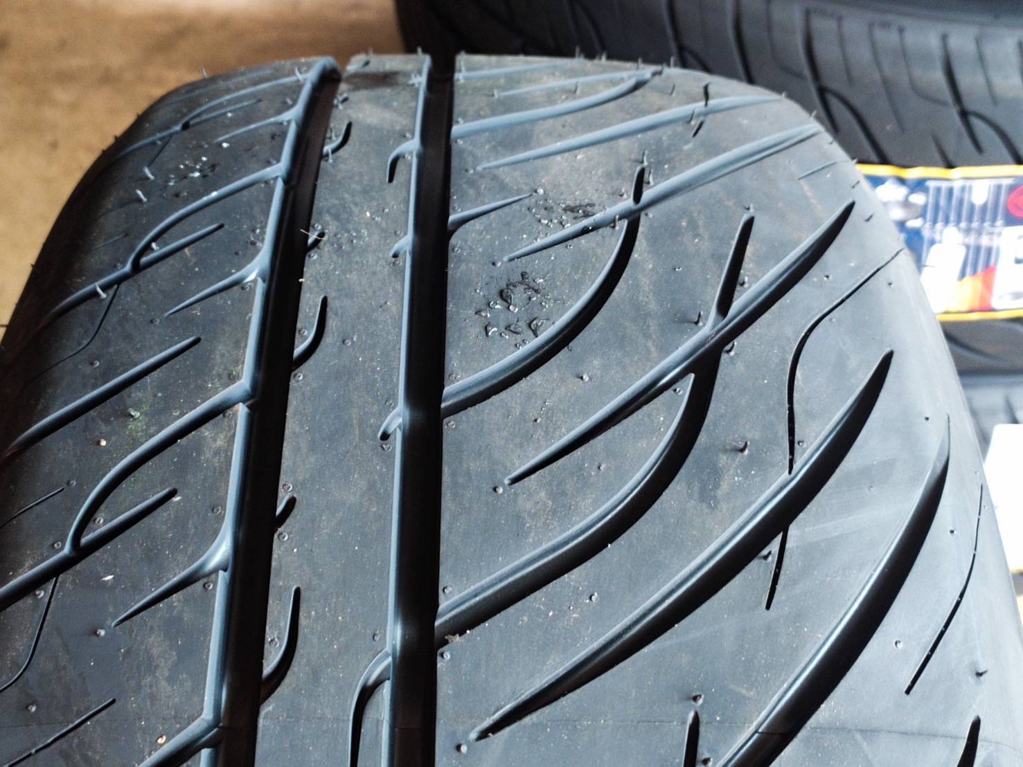 RAIDEN WOLVERINE XXX 255/50R18