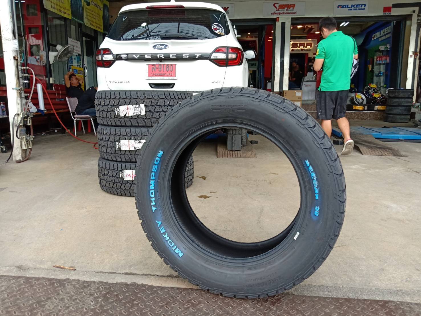 MICKEY THOMPSON DEEGAN38AT 275/55-20 ราคาพิเศษ