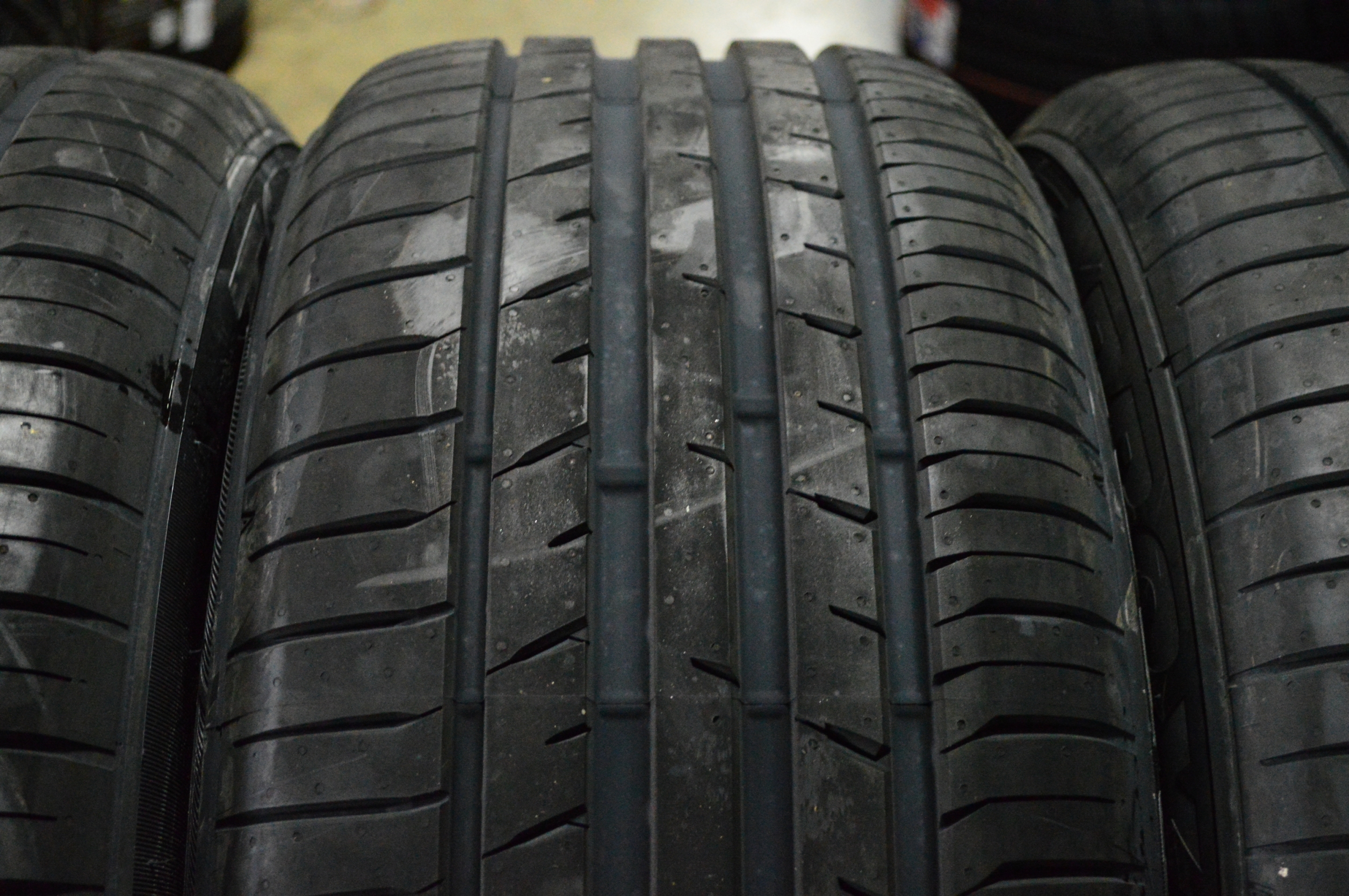 ยางเข้ามาใหม่ TOYO C1D JAPAN 235/50-18 ลดราคาพิเศษ