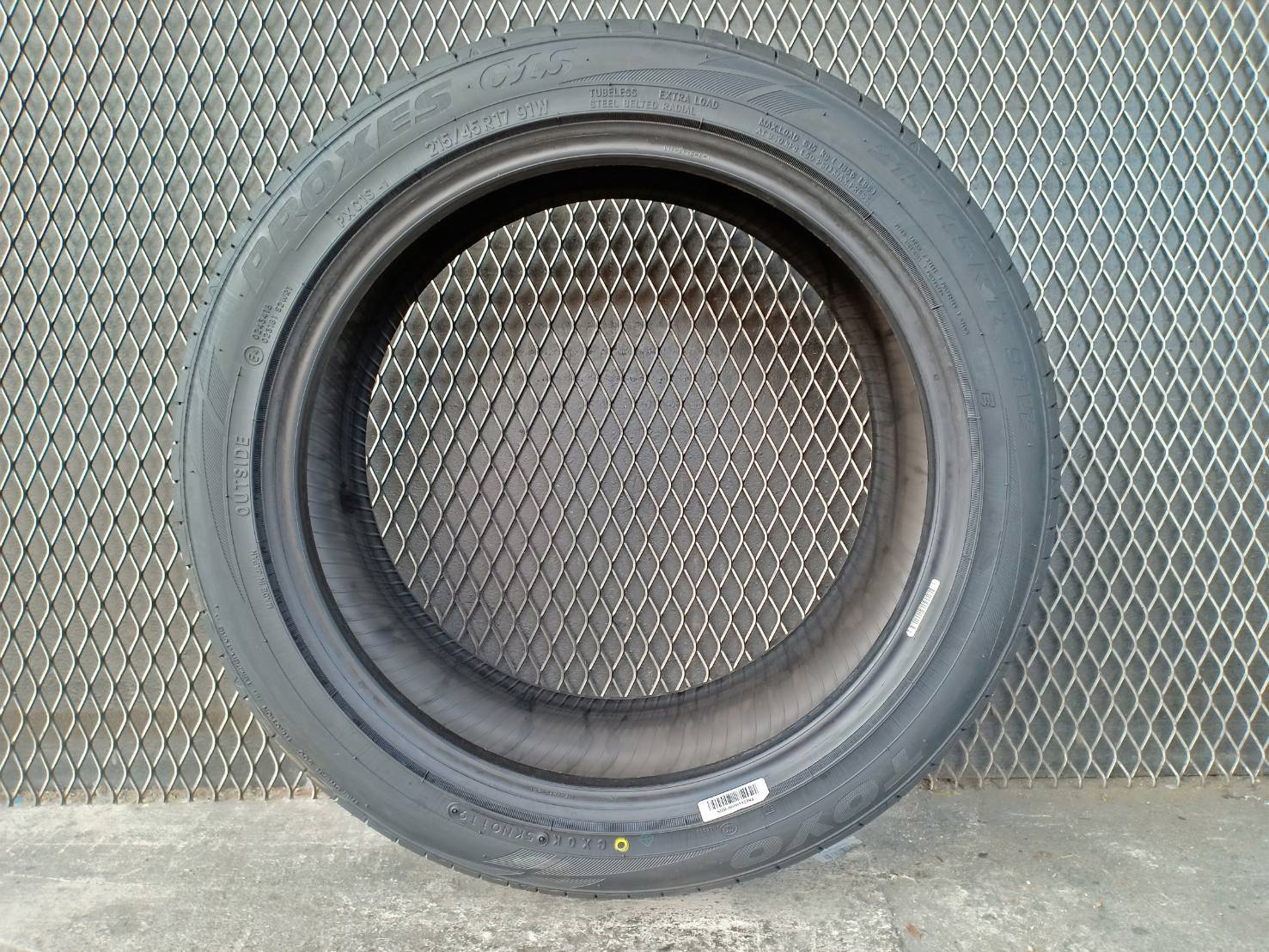 ยางใหม่ ปี19 TOYO C1S 215/45-17 ราคาใหม่