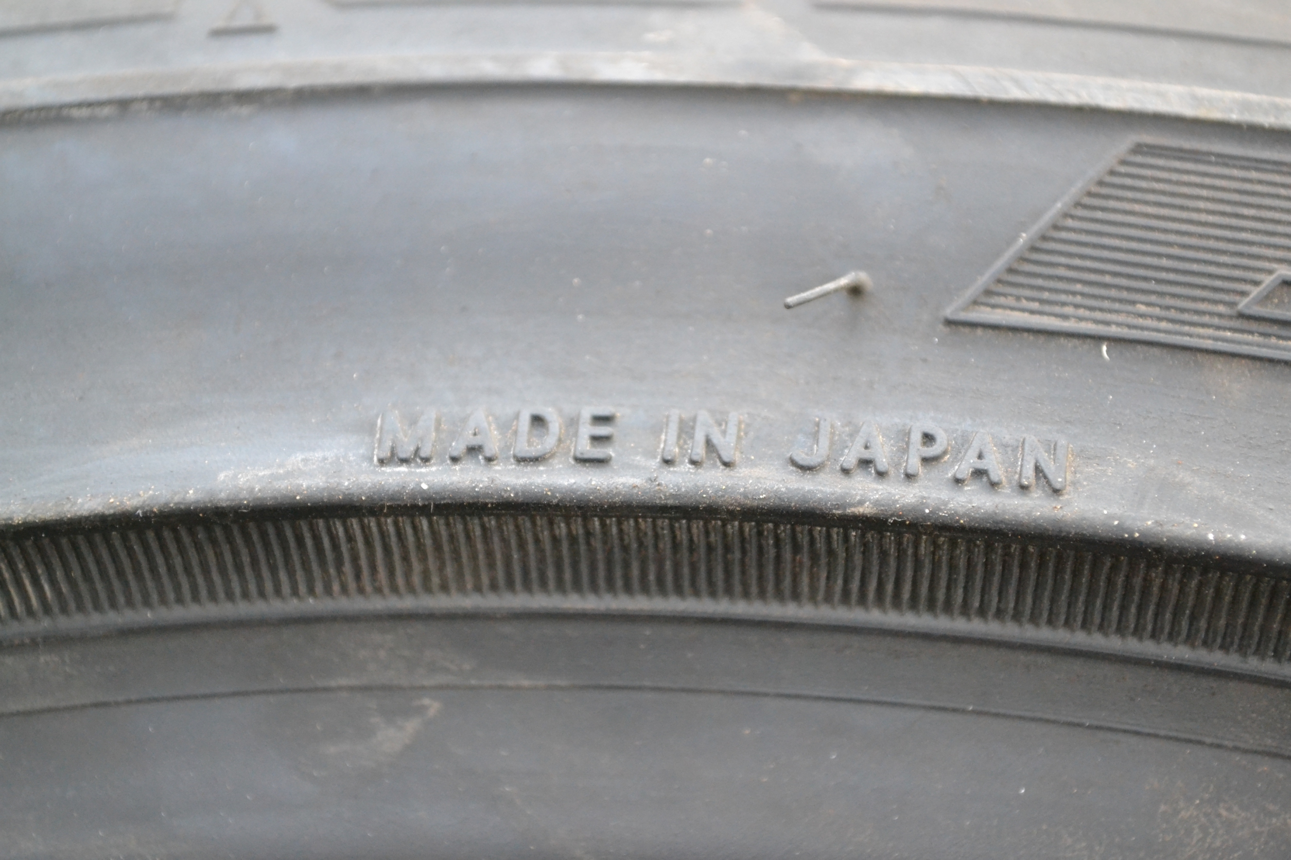 NITTO NT555 245/35-19 เส้น 3500 ปกติ 7500 บาท