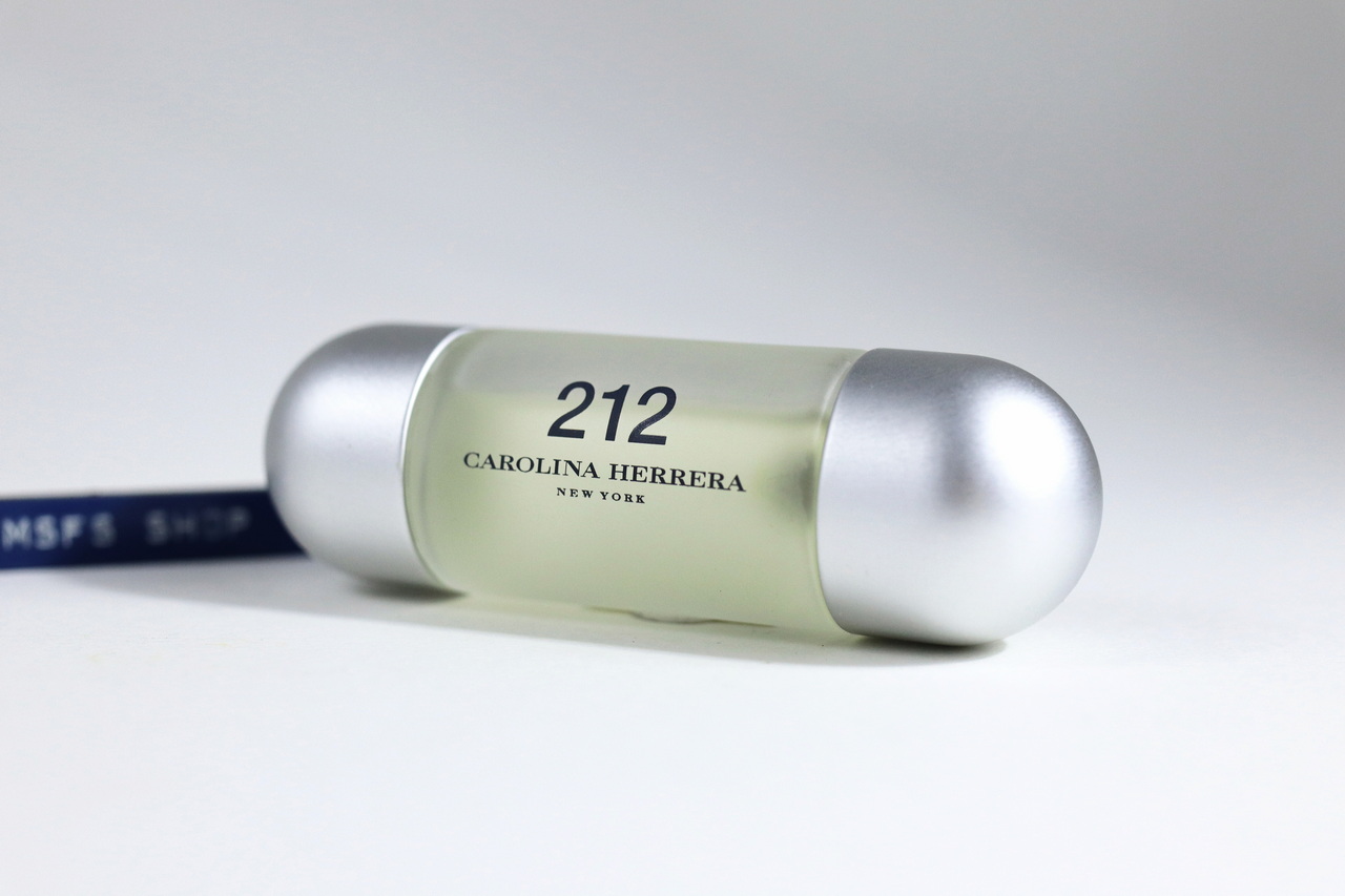 [Vintage] Carolina Herrera 212 EDT 30ml Spray แบบสเปรย์ - น้ำหอม Vintage