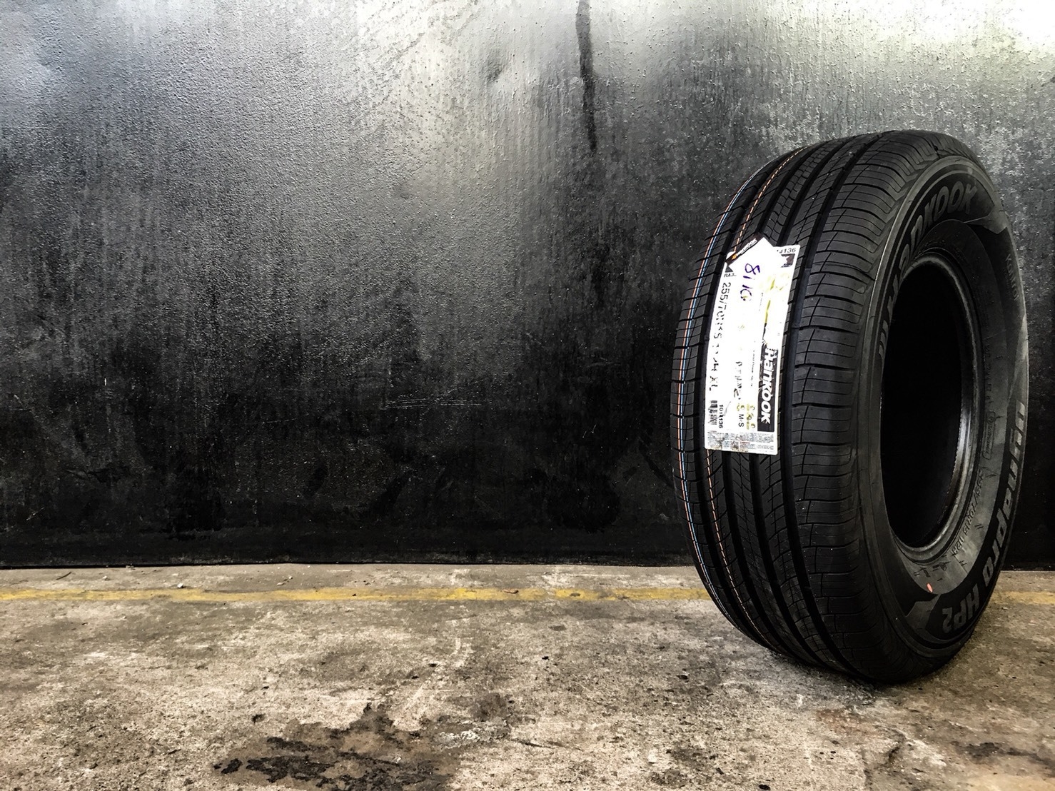 HANKOOK DYNAPRO HP2 (RA33) 255-70-15 เส้น 2900 ปี18 ปกติ 4000
