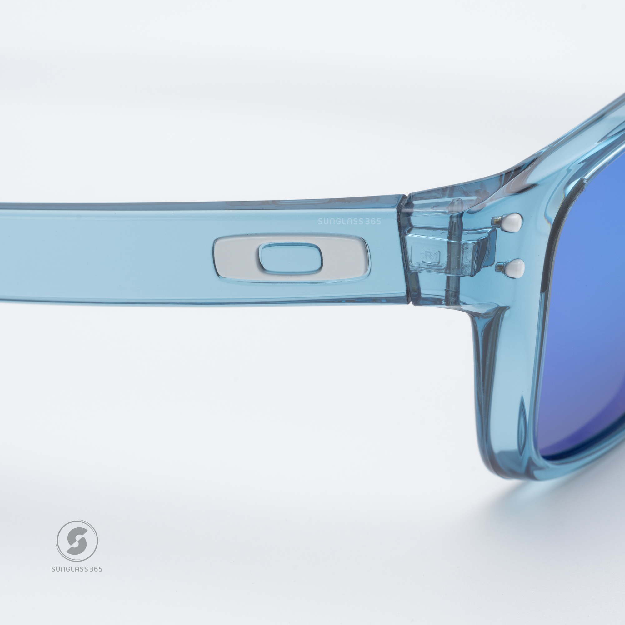 Oakley Holbrook XXS OJ9014-02 Transparent Stonewash