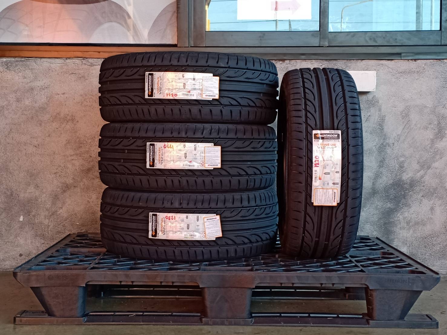 HANKOOK 215/45ZR17 VENTUS V12 EVO2 91Y XL MADE IN KOREA