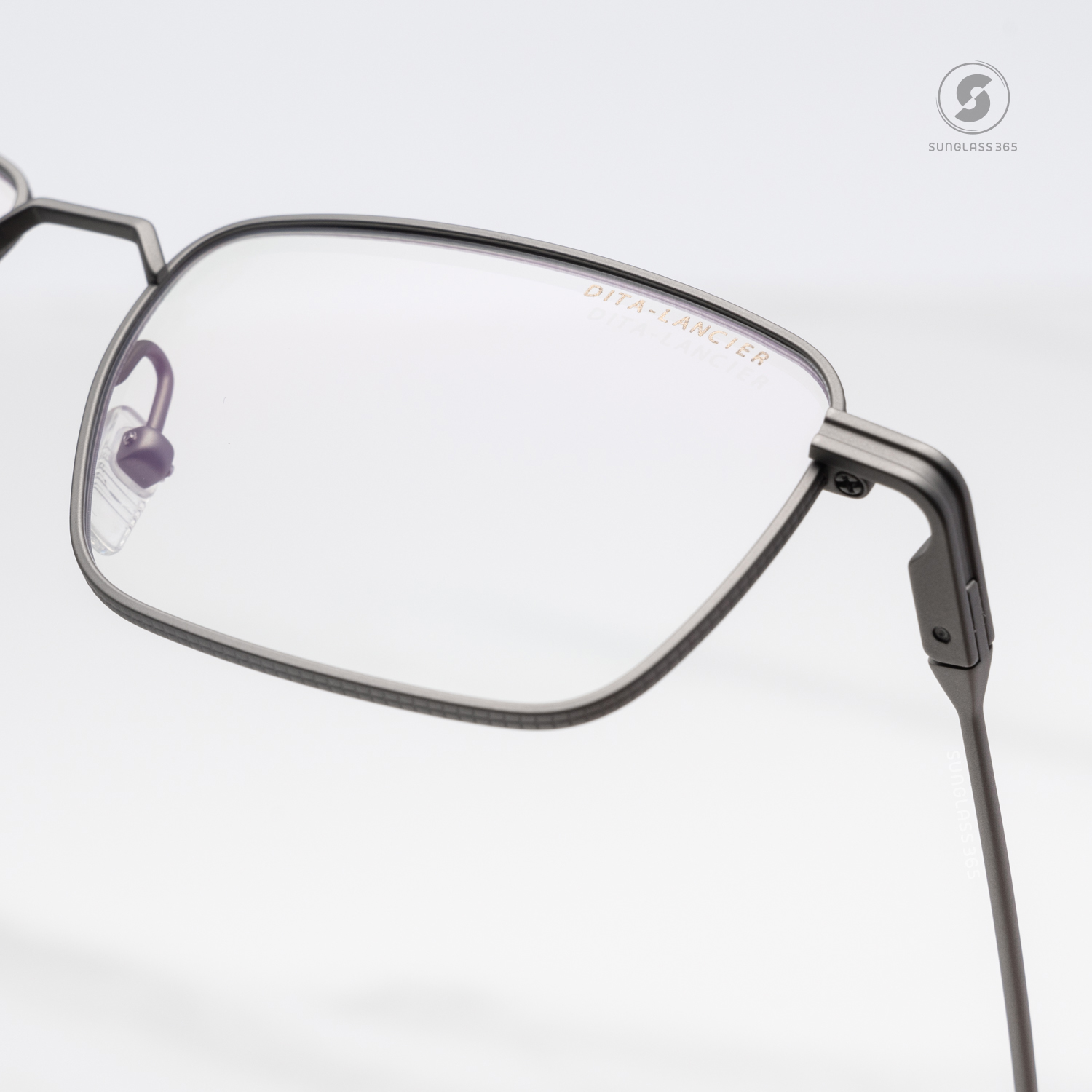 แว่นสายตา DITA LANCIER DLX124 A 04 with Blue Control Lens