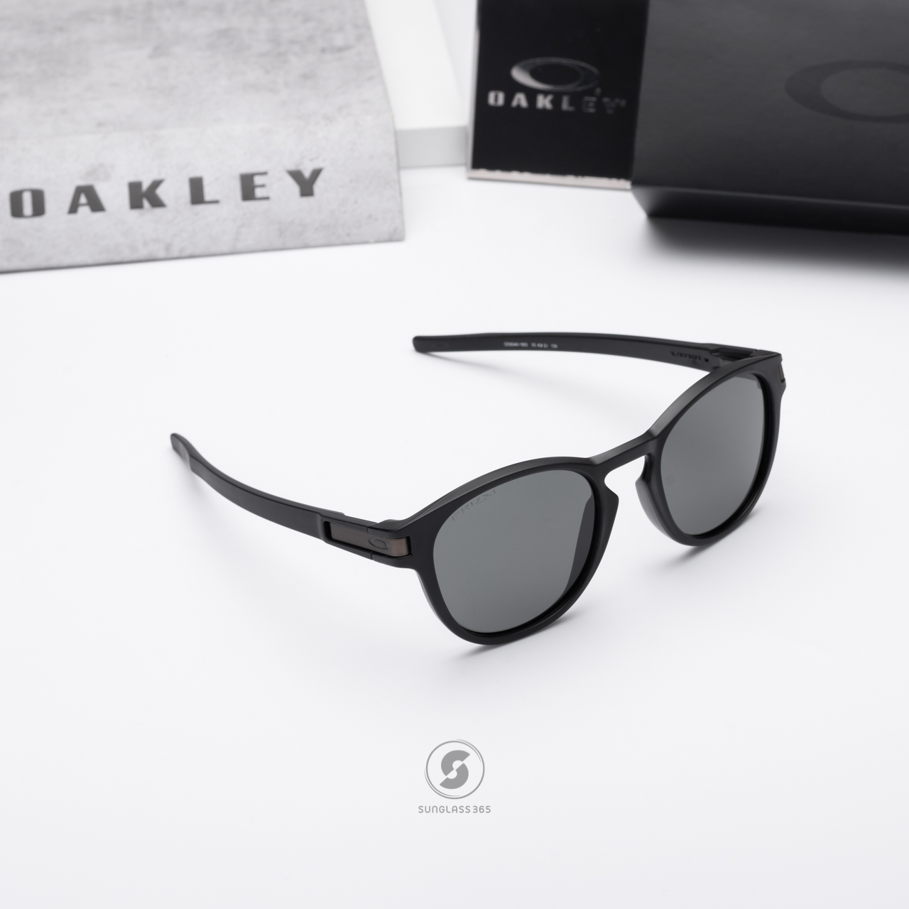 OAKLEY LATCH(A) OO9349-19 MATTE BLACK PRIZM GREY
