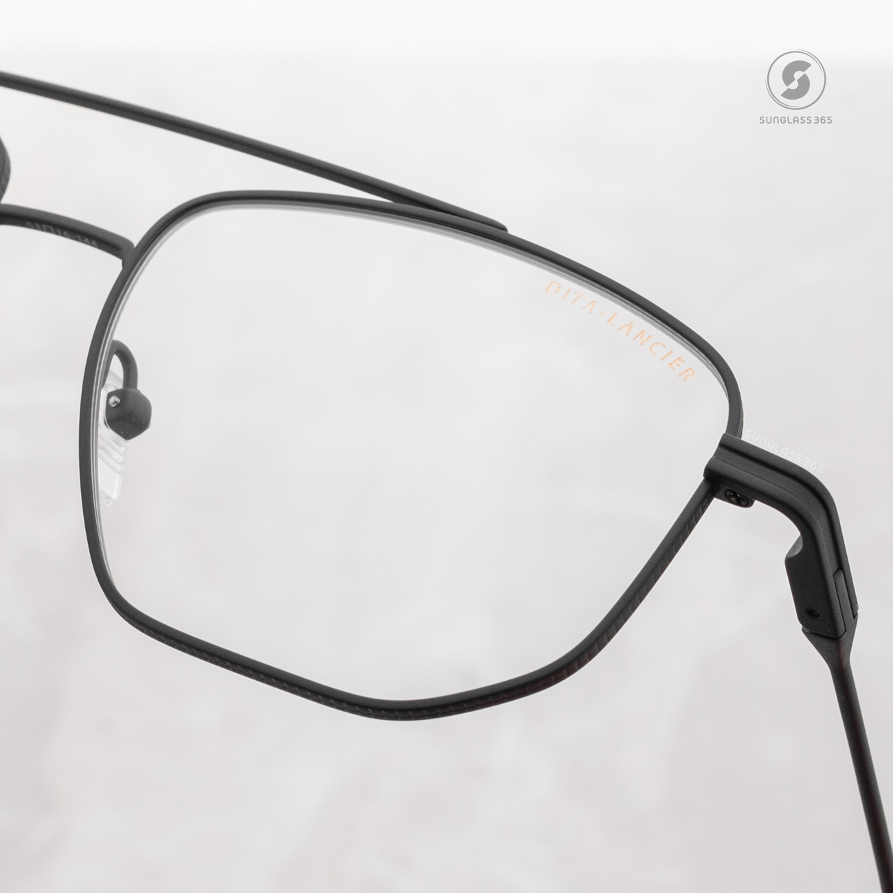 แว่นสายตา DITA LANCIER DLX115 A 04 with Blue Control Lens