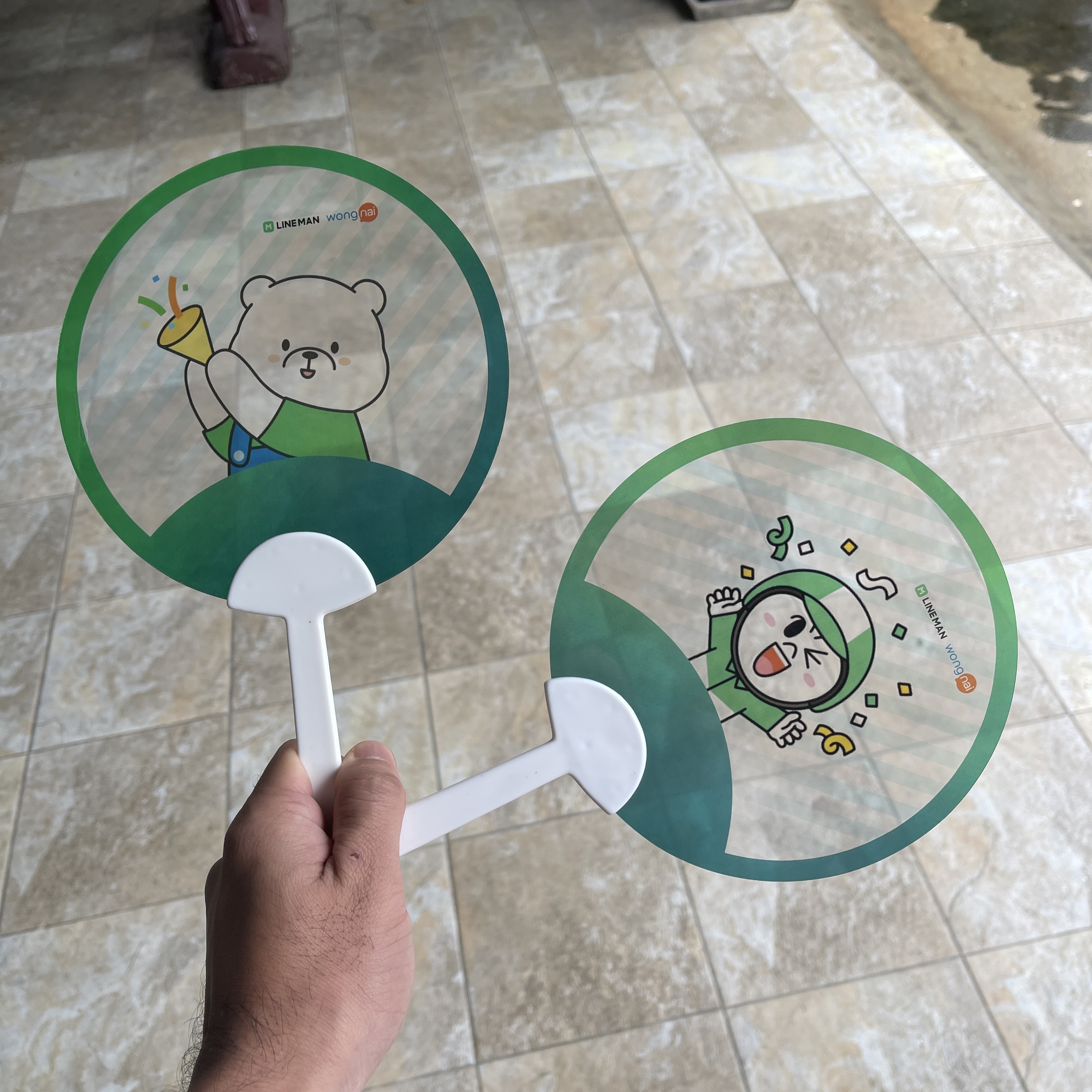 พัดใส Fan รับผลิตพัดใส สกรีนลายไม่จํากัดสี พัดโบก พัดแฟนคลับ