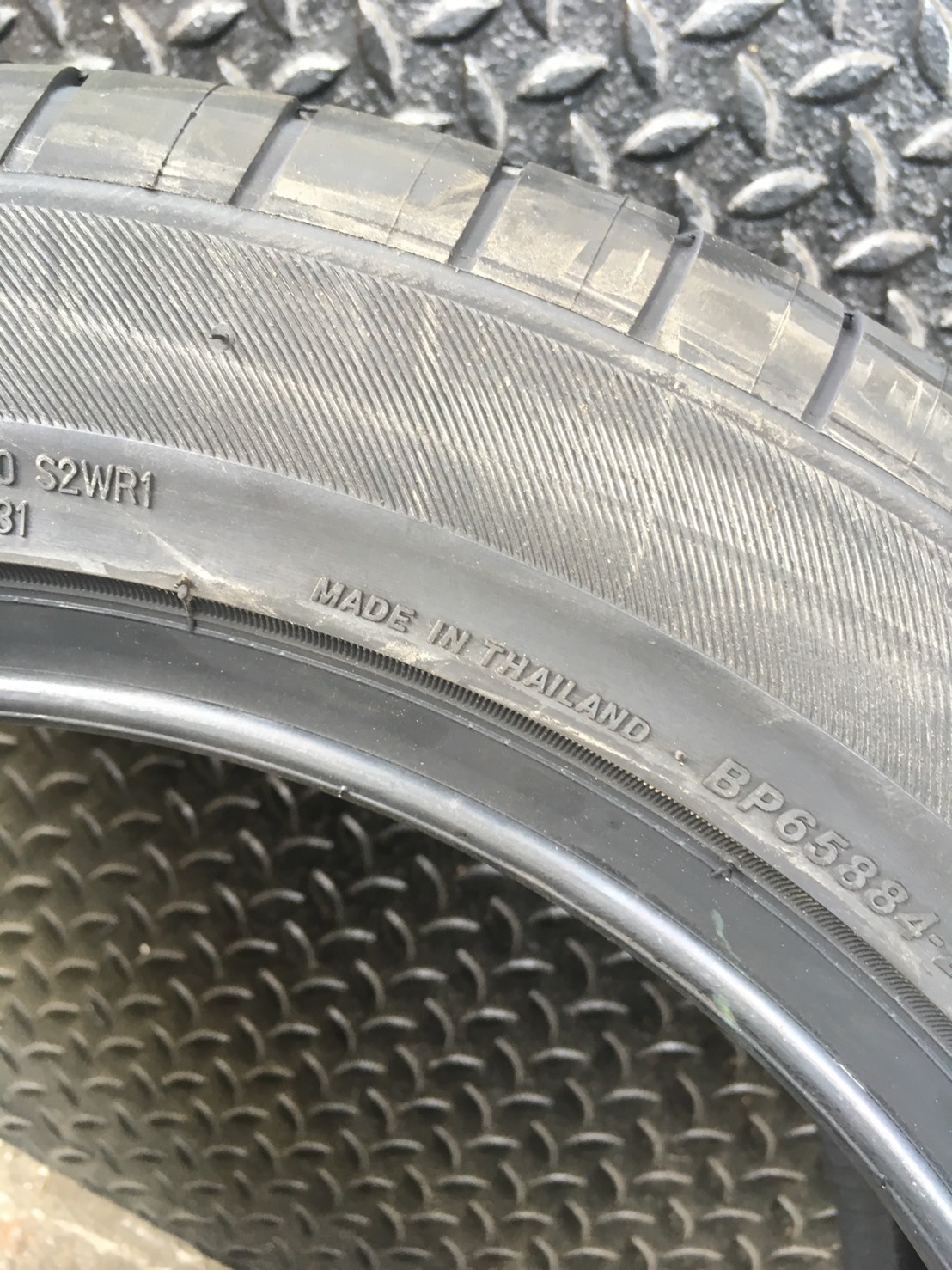 BRIDGESTONE POTENZA RE003 195-55-15 เส้น 3000 ปกติ 3500