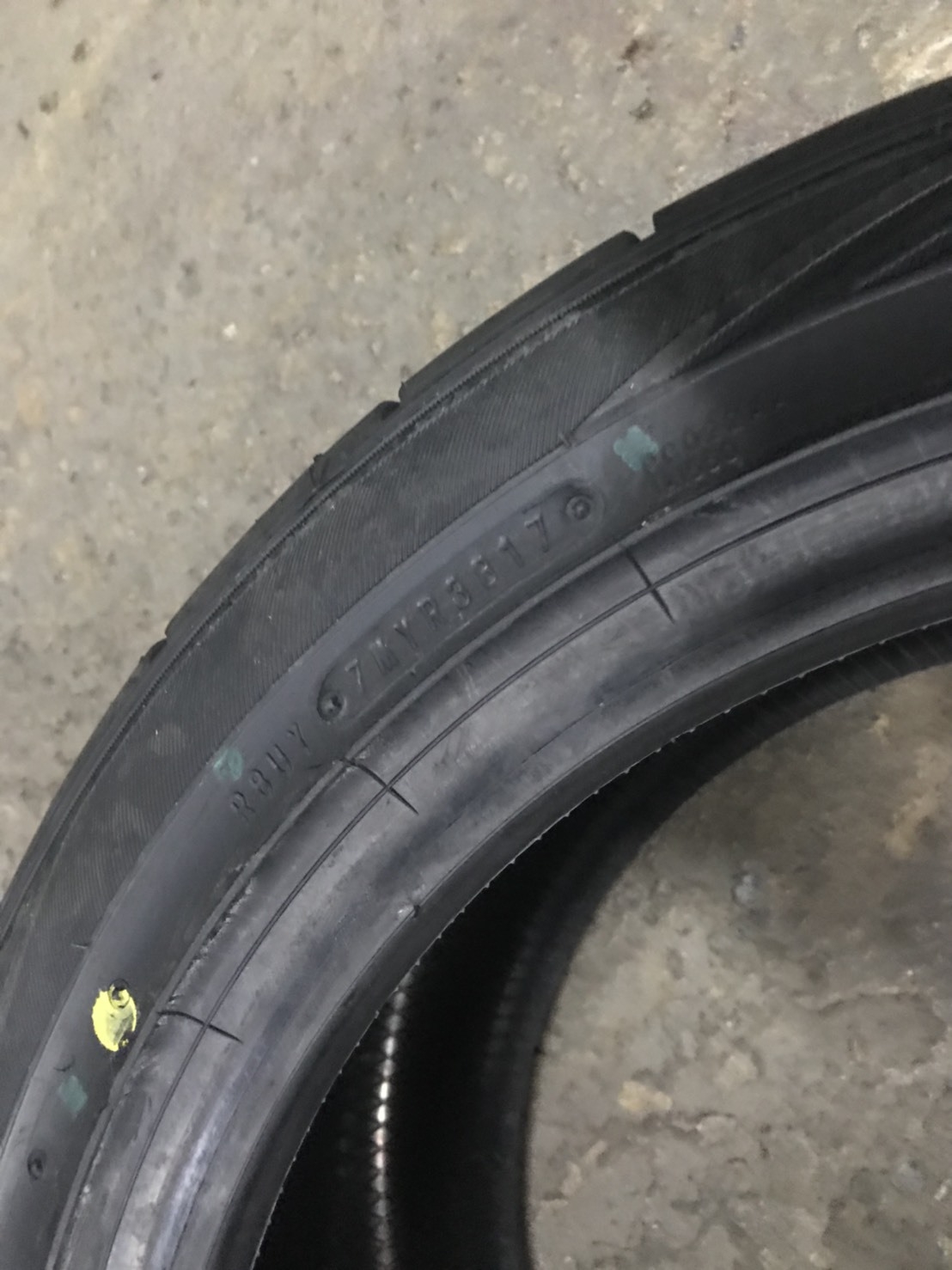 DUNLOP DZ102 255/40-17 เส้นละ 3500 ปกติ 4500 ปี17