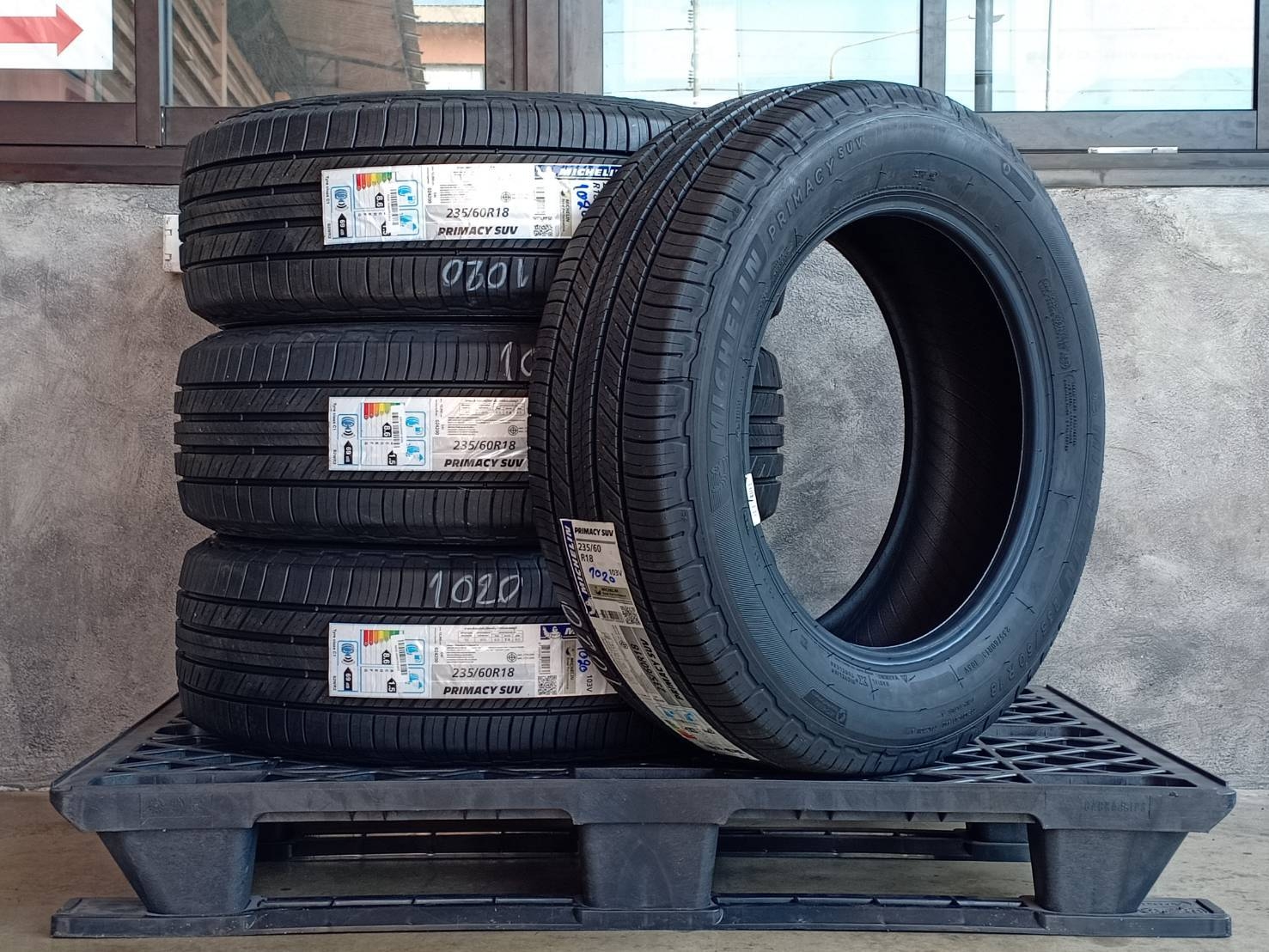 MICHELIN PRIMACY SUV 235/60R18 ปี20