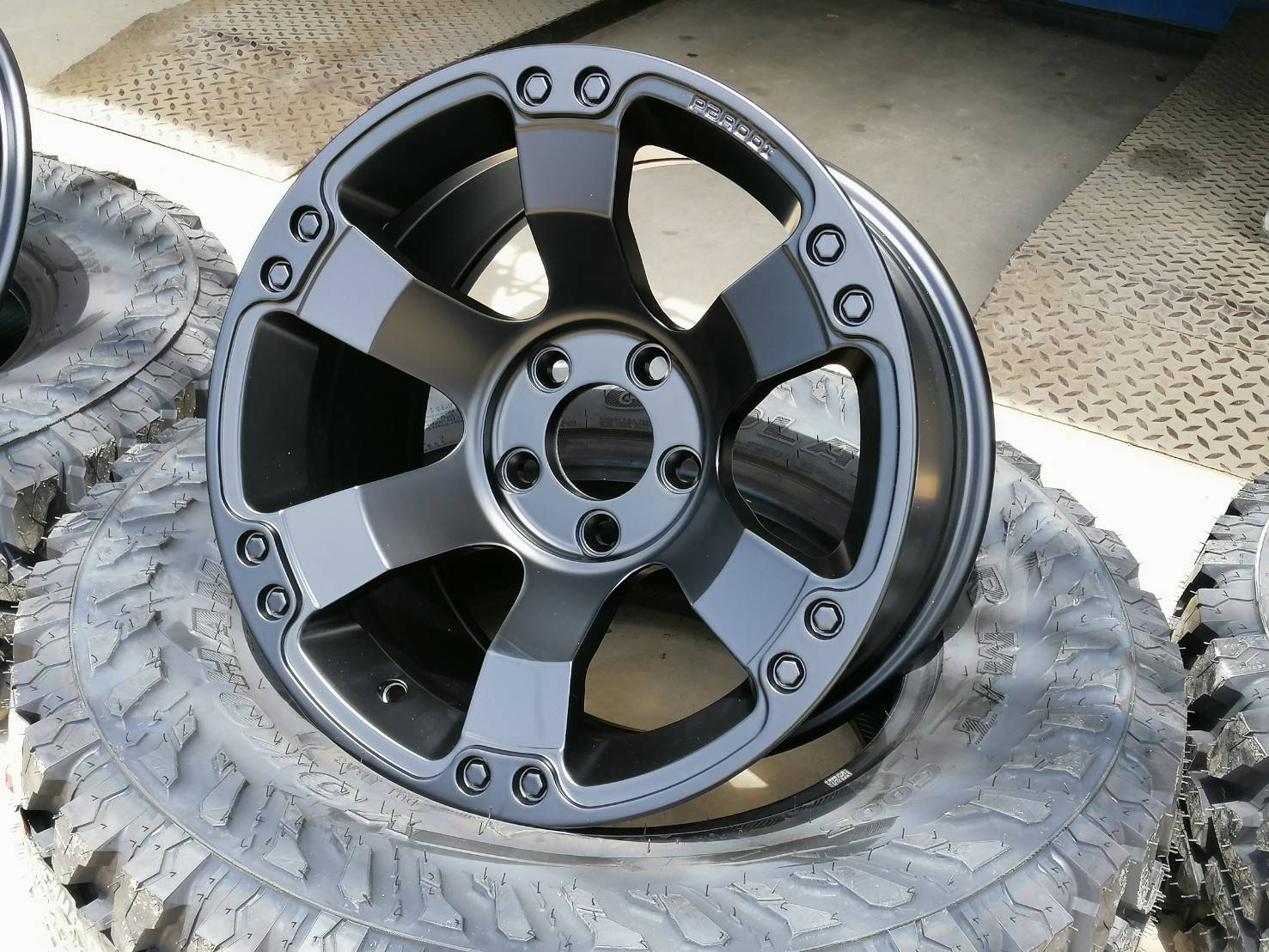 ล้อ PARODI ROAR ใส่ รถ JEEP