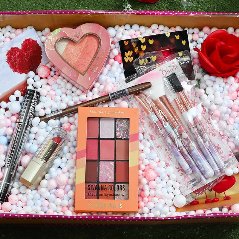 กล่องของขวัญเม็ดโฟม แบบฝาเปิด เซทเครื่องสำอางค์ 6 อย่าง (ตามในตัวเลือกค่ะ) เซทเซอร์ไพรส์