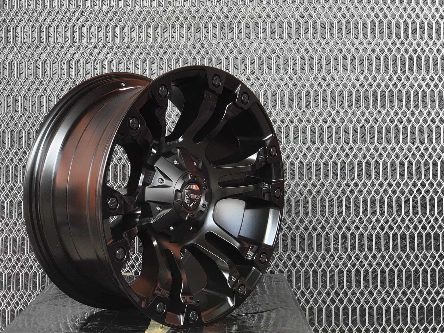 ล้อแท้ FUEL ขอบ20 ออฟ+1 มาใหม่