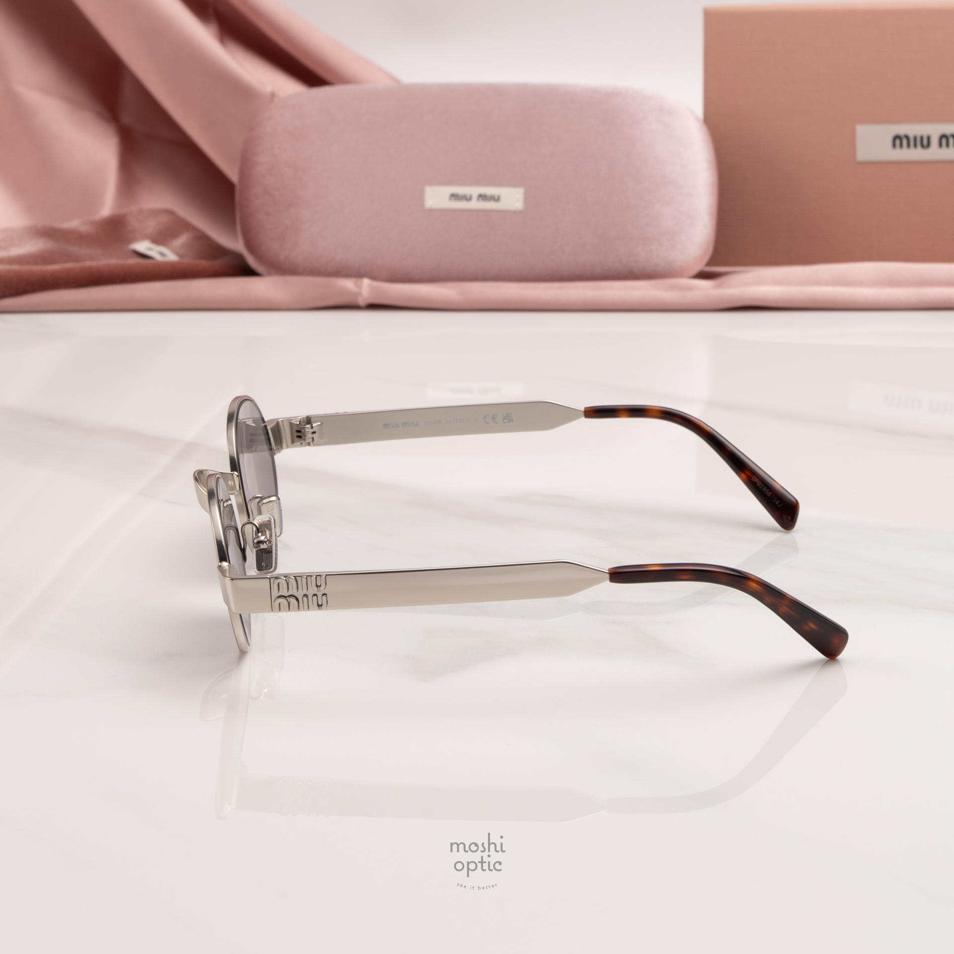แว่นกันแดด Miu Miu Glimpse MUB51S 21M50Q Silver