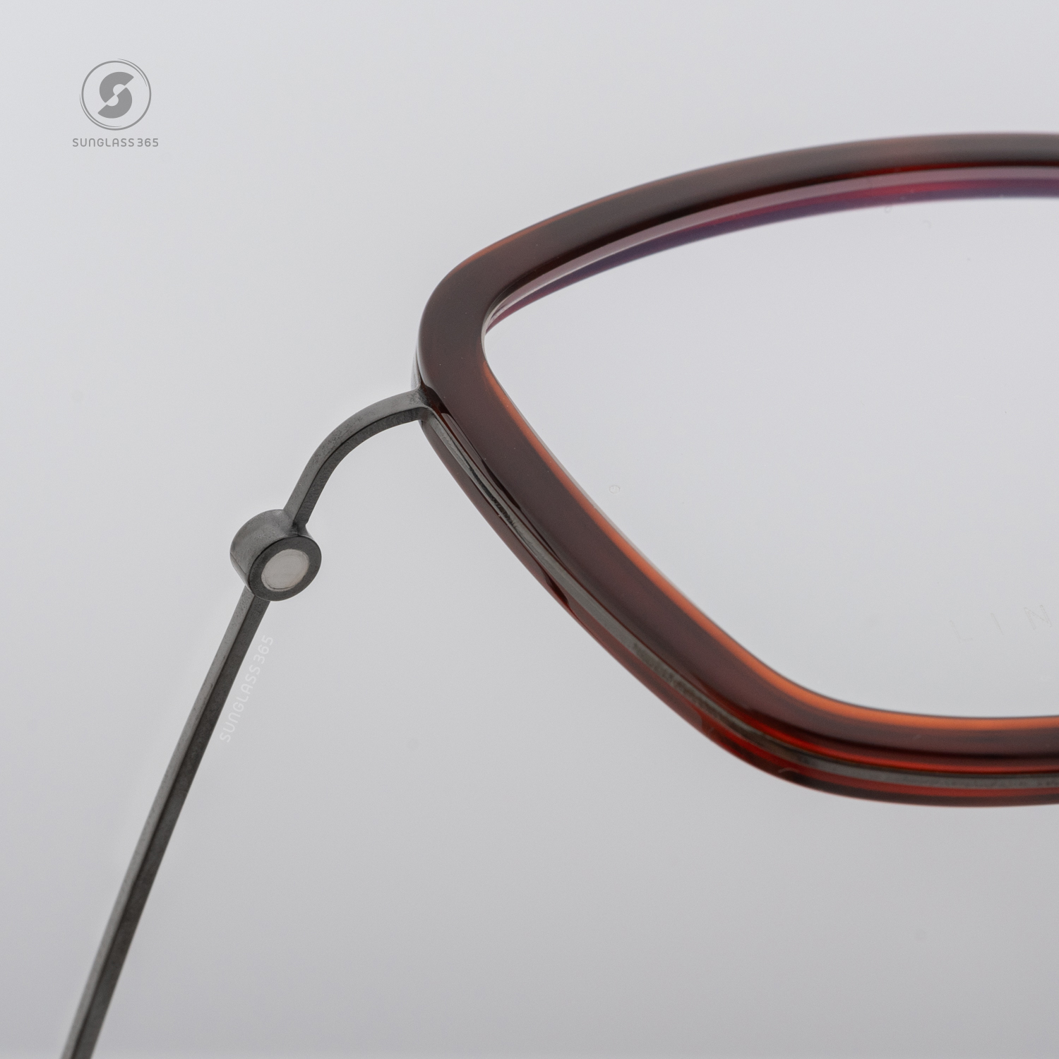 แว่นสายตา Lindberg Thintanium 020 14B9T 5807 T850 PU9