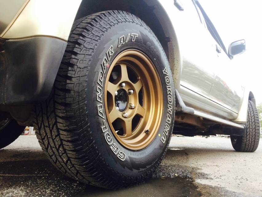 OFF ROAD ขอบ16+ยาง YOKO G015 AT 265/70-16 ชุด 25,500.-ปกติ 42000