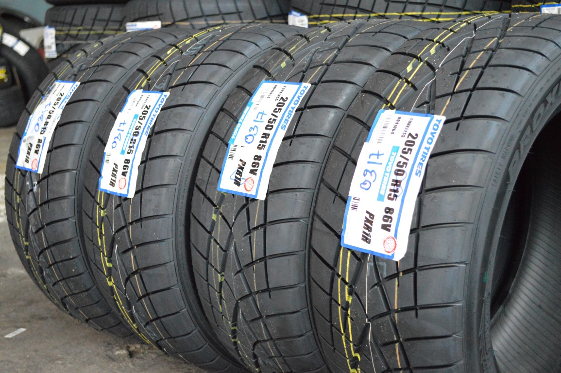 TOYO R1R 205/50-15 เส้น 3850 ปกติ 5000