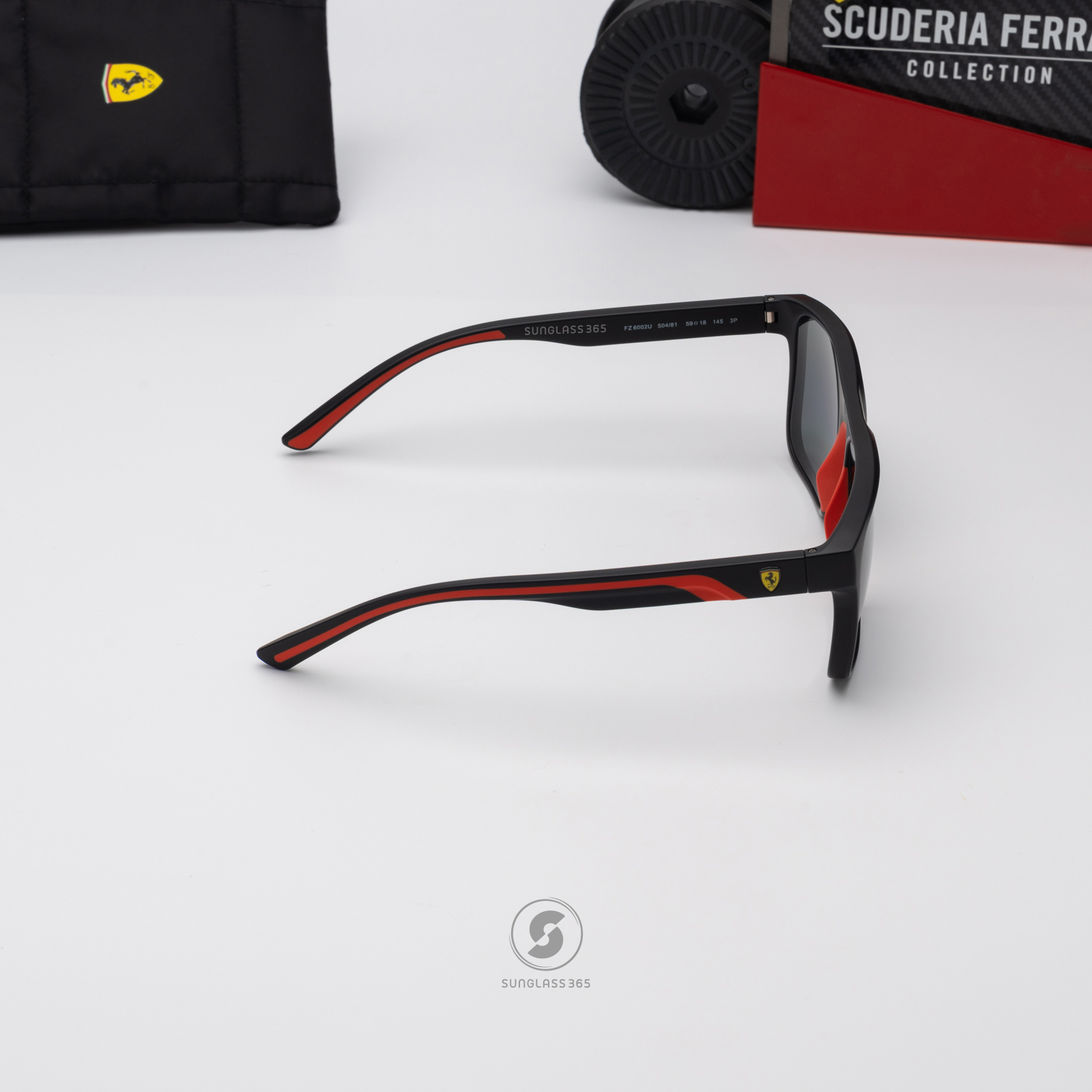 แว่นกันแดด Scuderia Ferrari FZ6002U 504/81