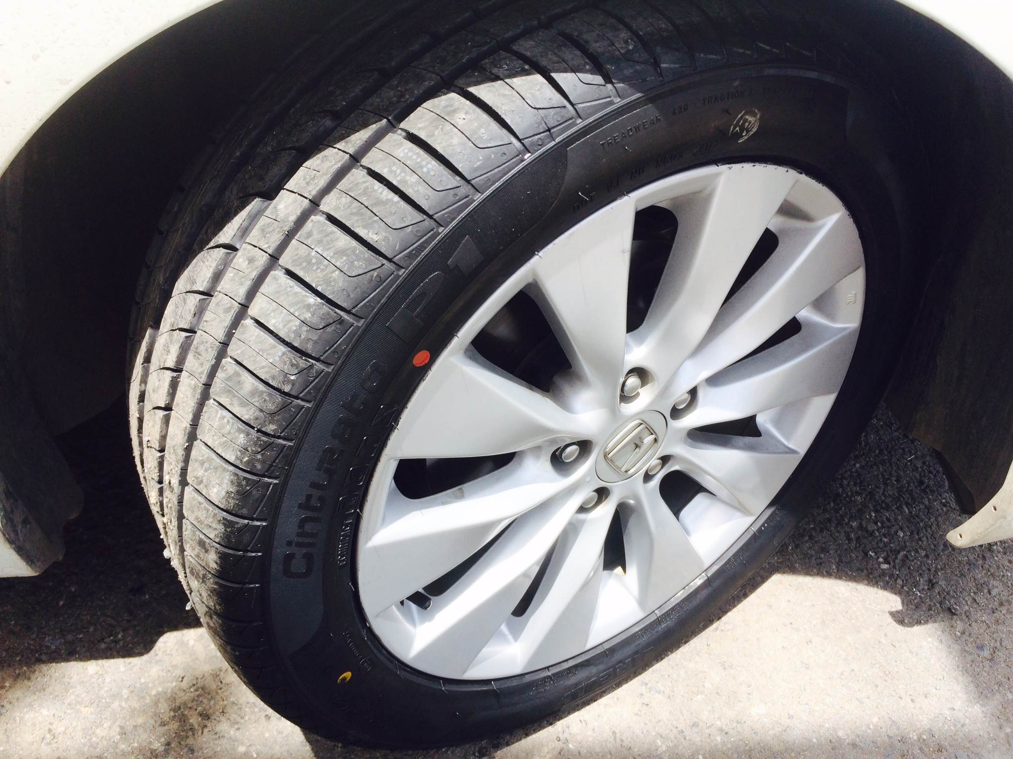 ยางใหม่ PIRELLI P1 225/50-17 เส้น 3250 ปกติเส้น 4750