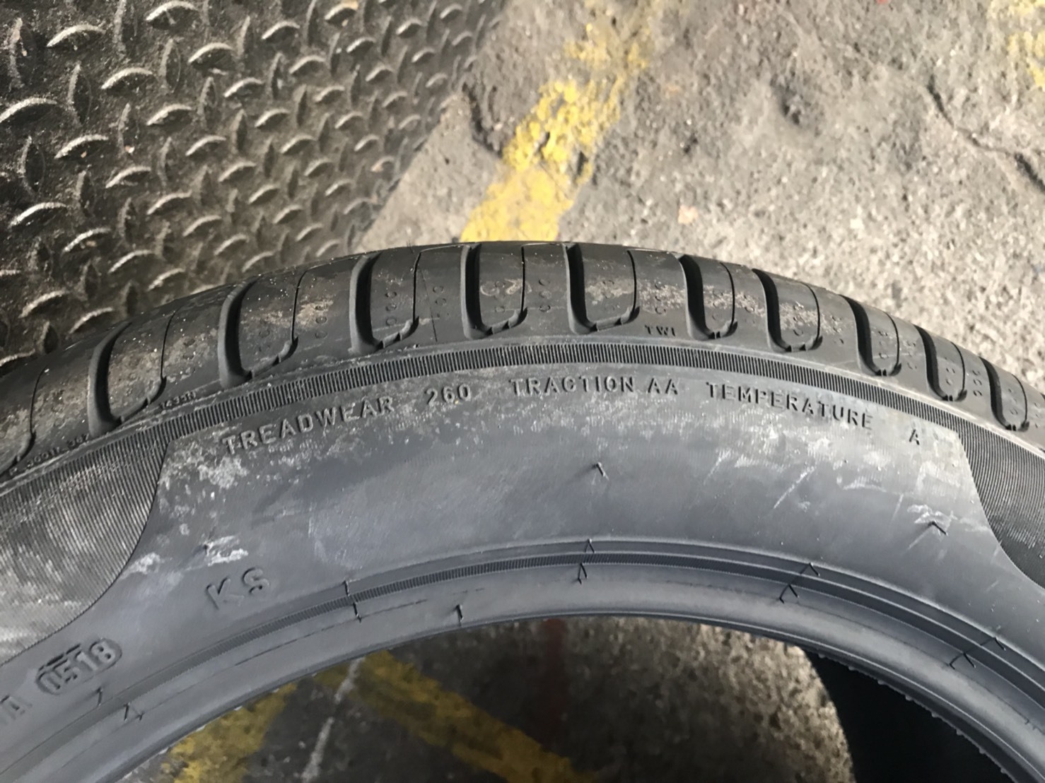 PIRELLI CINTURATO P7 225-50-17 ปี18 ซื้อ2แถม2 มาใหม่ล่าสุด