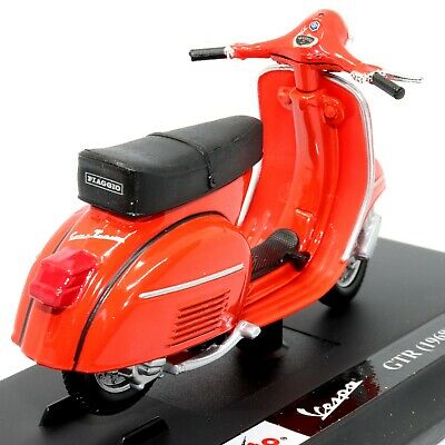 โมเดลรถ มอเตอร์ไซค์ vespa แดง piaggio 1968 2