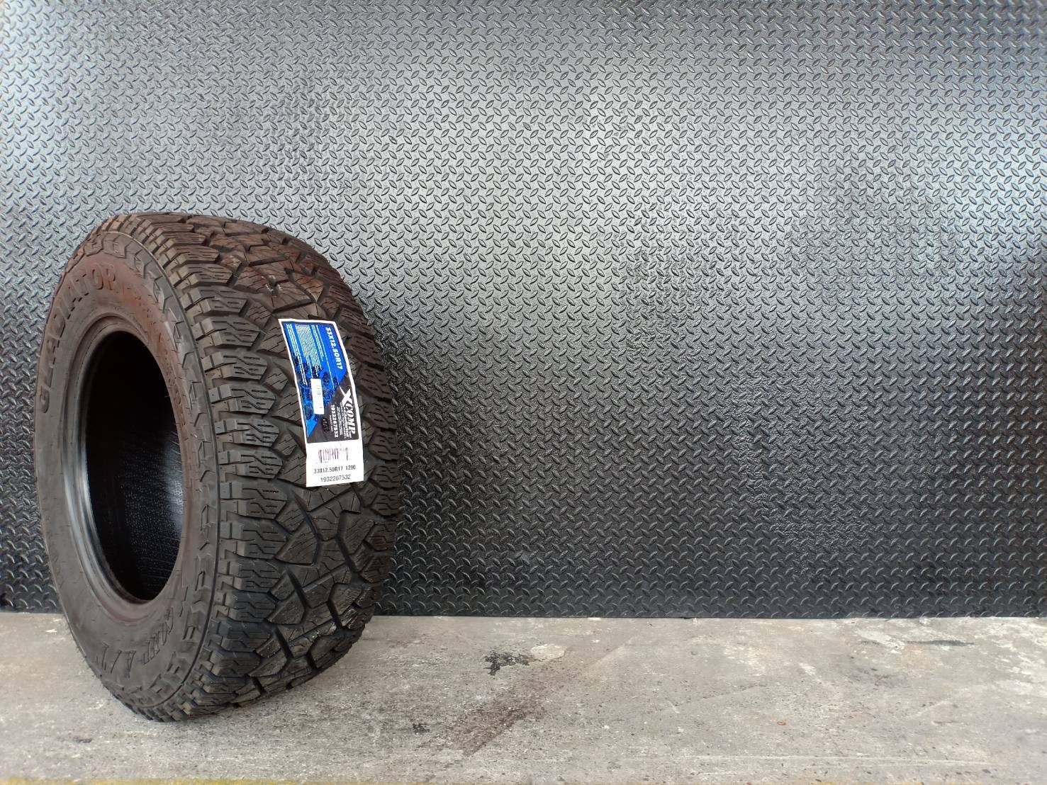 GLADIATOR XCOMP A/T 33X12.5R18 ราคาถูก