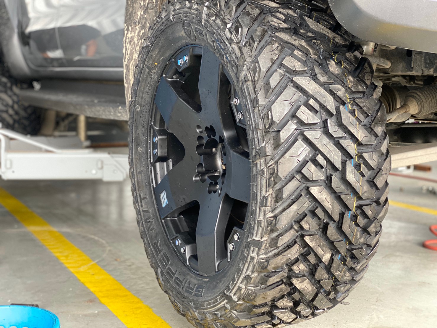 ล้อแท้ CAPTAINAMERICA ขอบ20 ใส่ RAPTOR