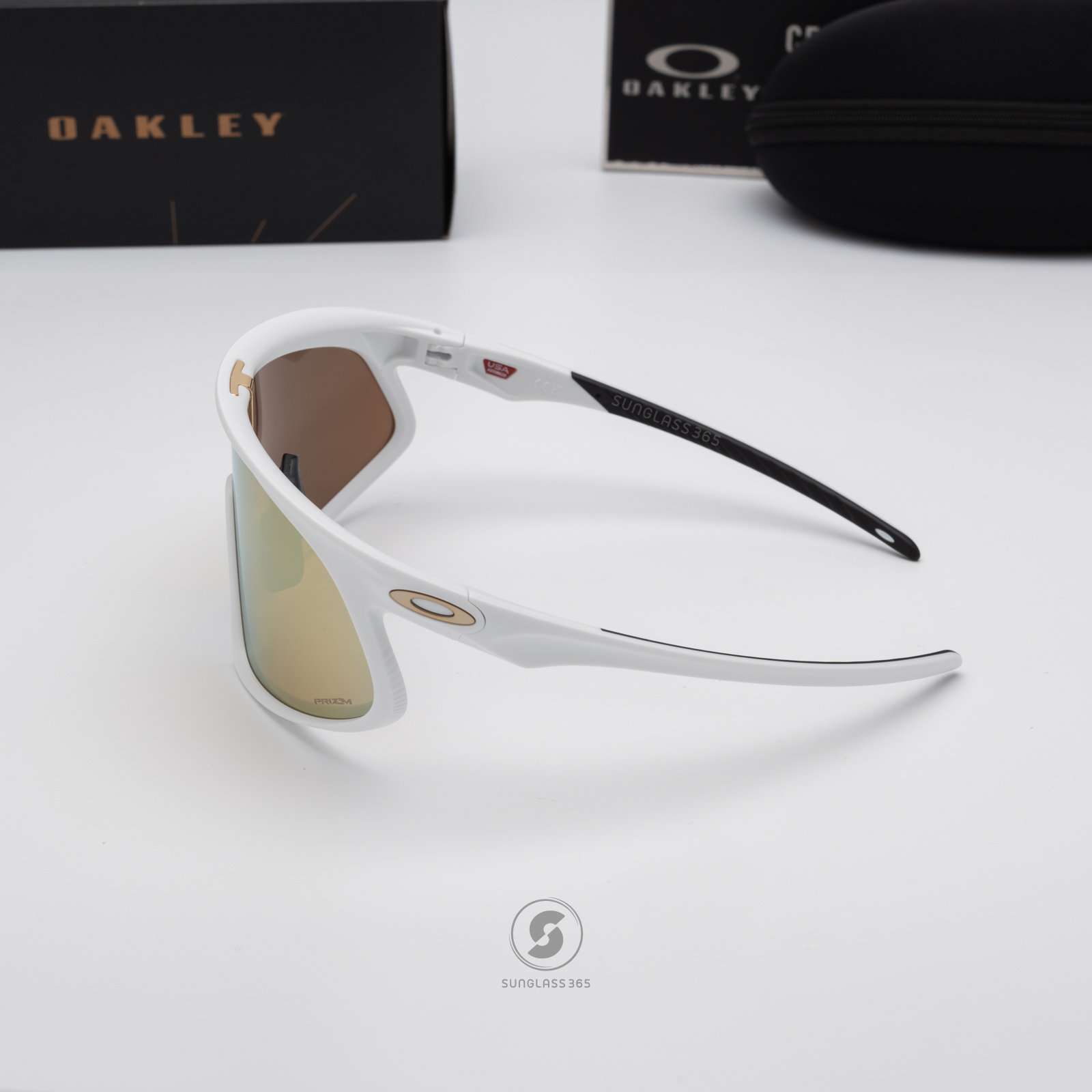 Oakley RSLV OO9484D-04 Matte White Prizm 24K