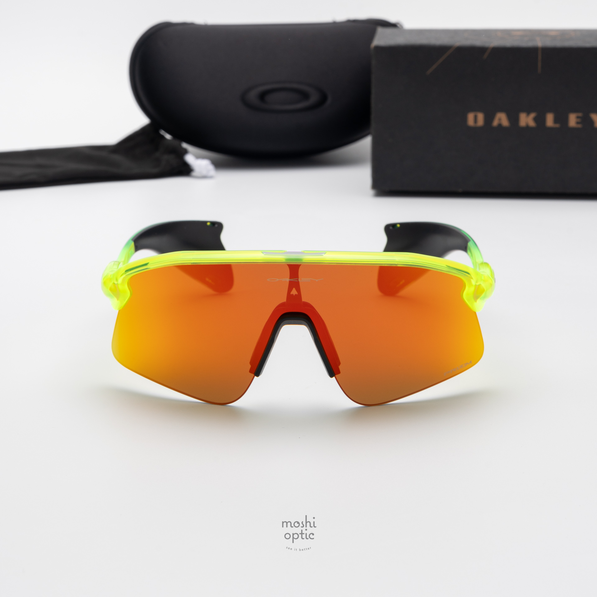 OAKLEY STUNT DEVIL OO9517-03 Matte Uranium Prizm Ruby