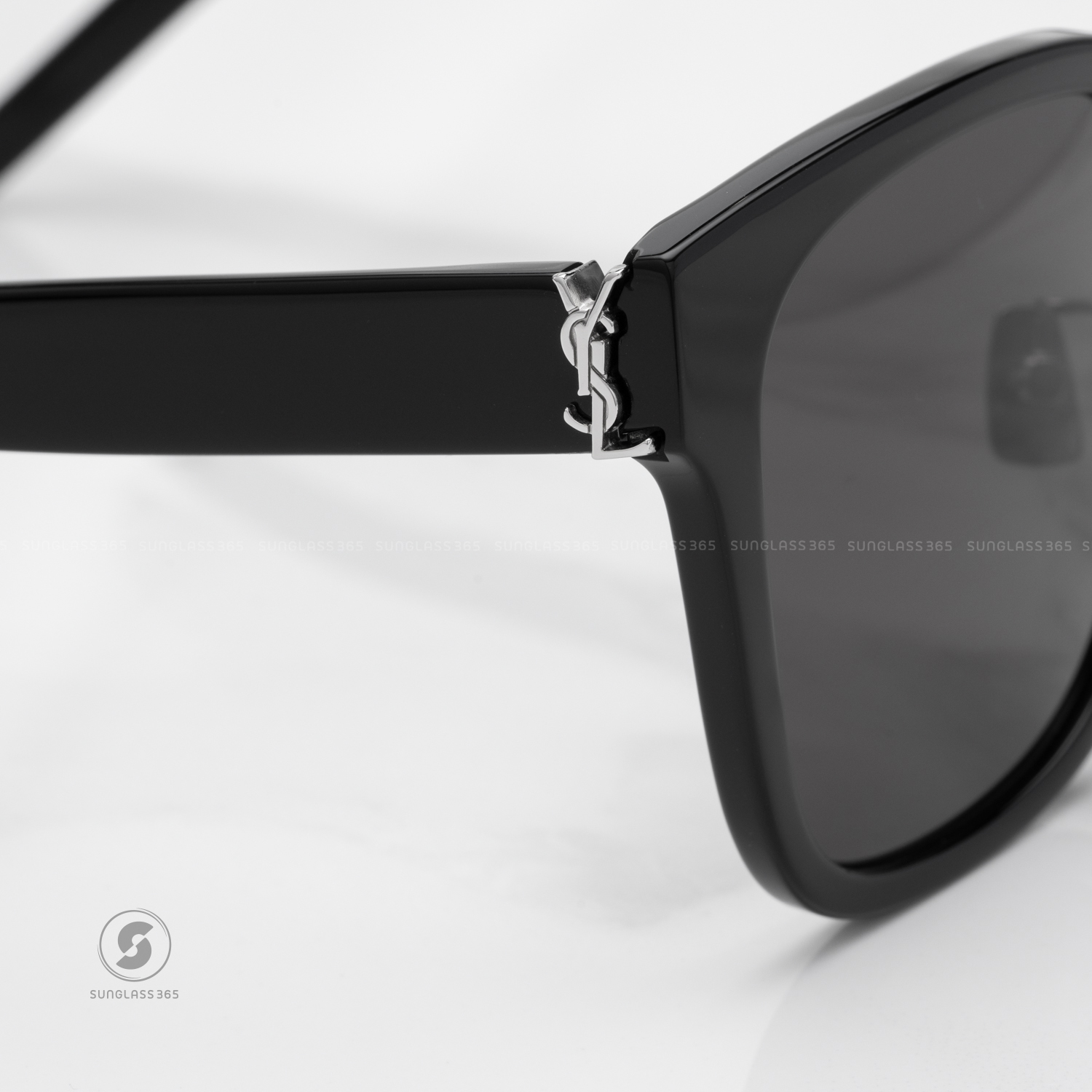 แว่นกันแดด YVES SAINT LAURENT SL M105F 001