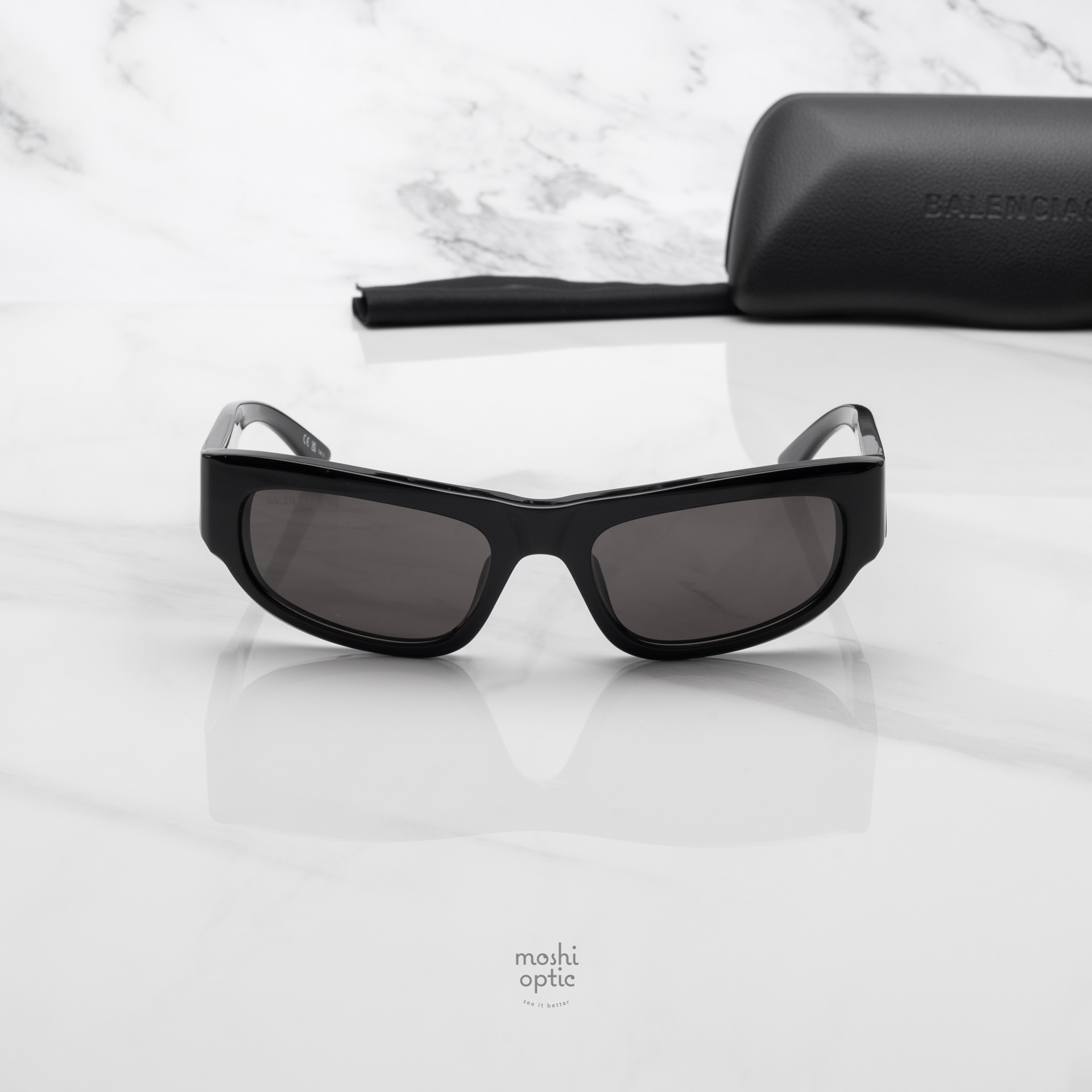 แว่นกันแดด Balenciaga BB0388S 001