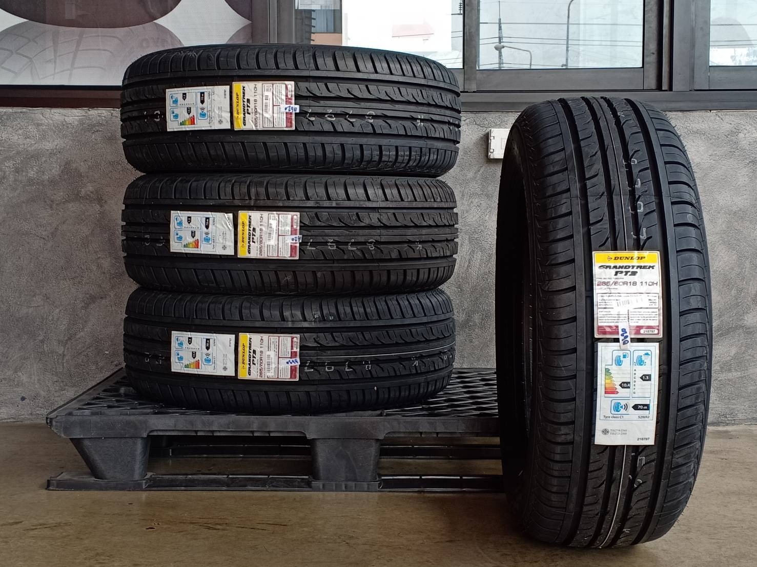 DUNLOP 265/60R18 GRANDTREK PT3 110H MADE IN THAILAND