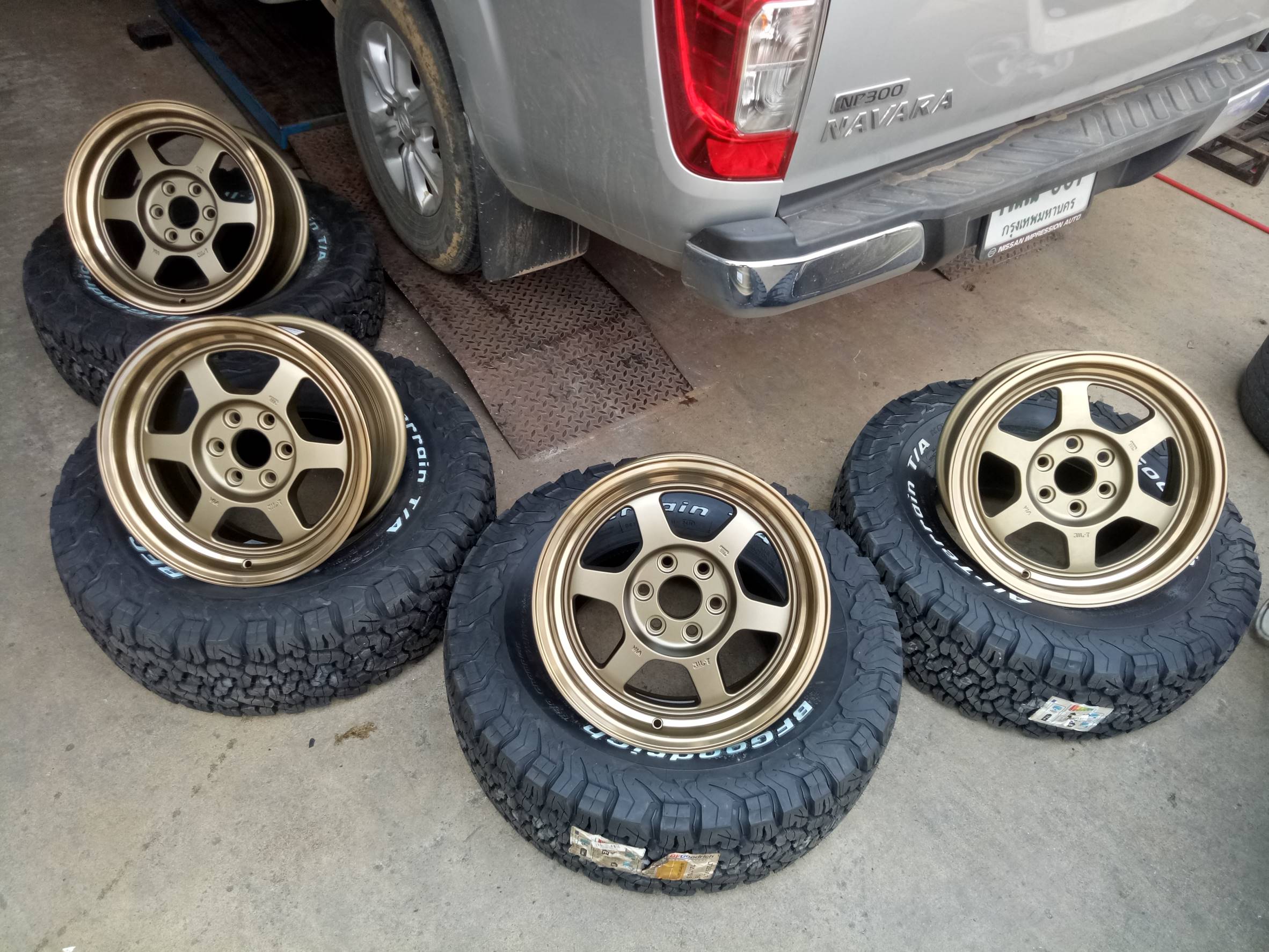 ล้อใหม่ TE37X ขอบ16 ใส่ นาวาร่า