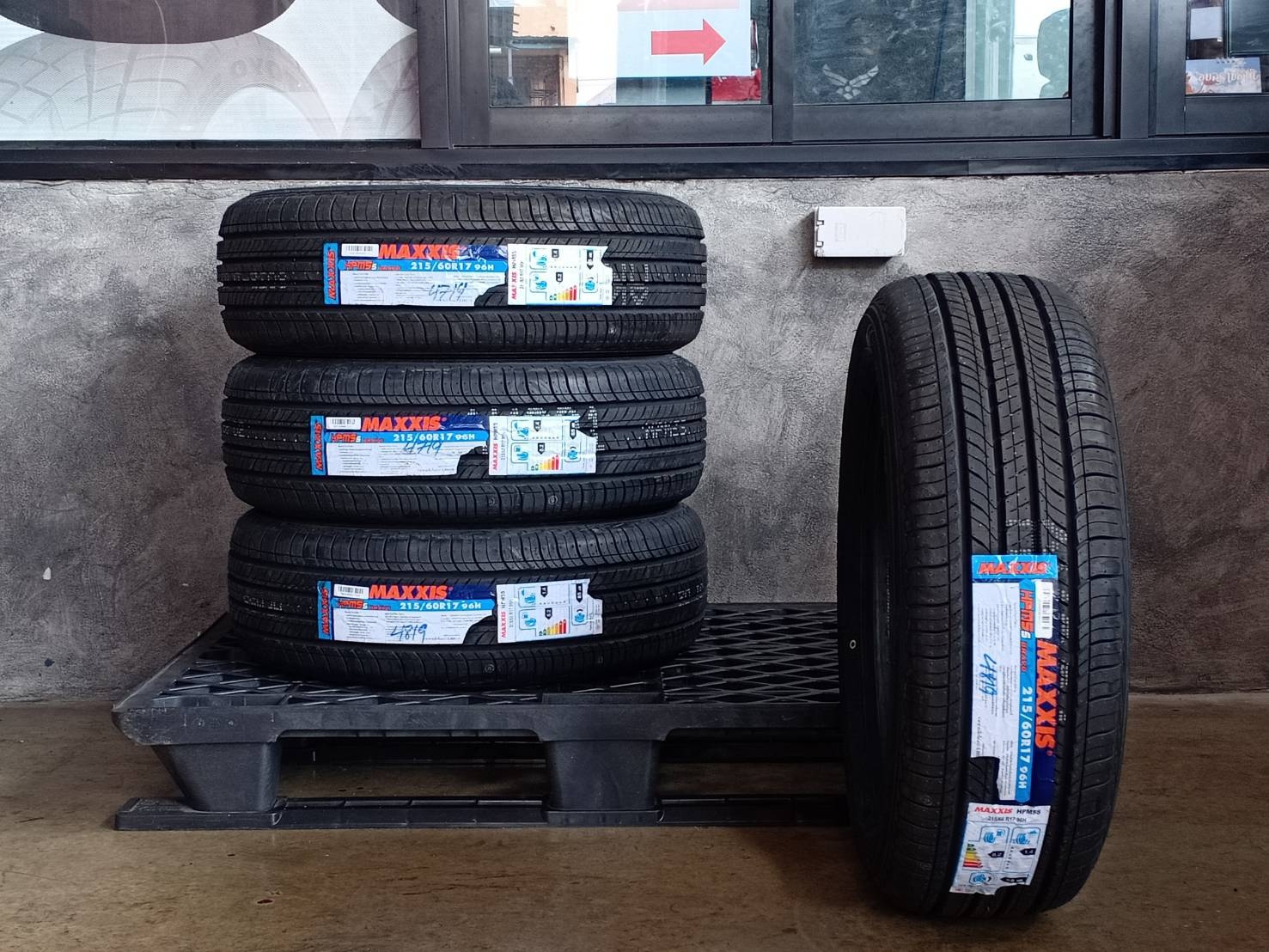 MAXXIS 215/60R17 BRAVO HPM5S 96H MADE IN THAILAND