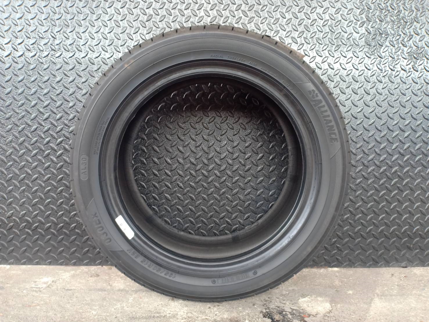 YOKOHAMA 195/50R15 ALLIANCE 030EX ยางญี่ปุ่นปี19 ราคาถูก