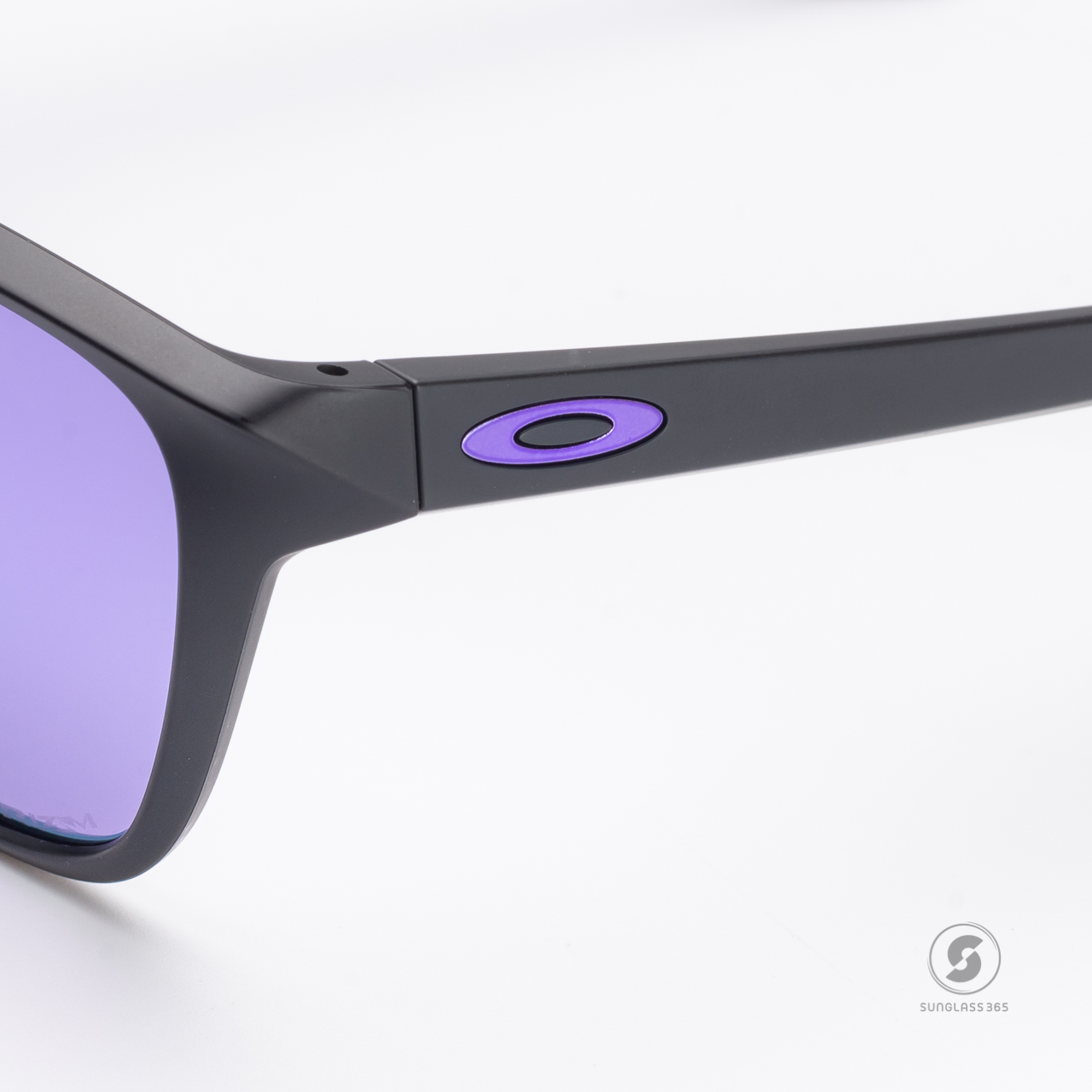 OAKLEY MANORBURN OO9479-03 Matte Black Prizm Violet