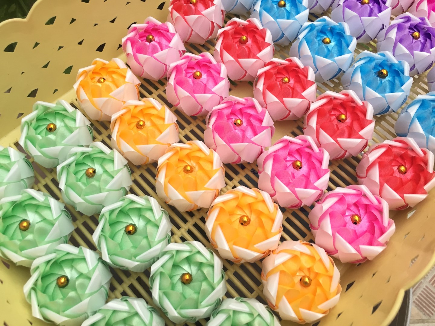 ส้มสาน เหรียญโปรยทาน