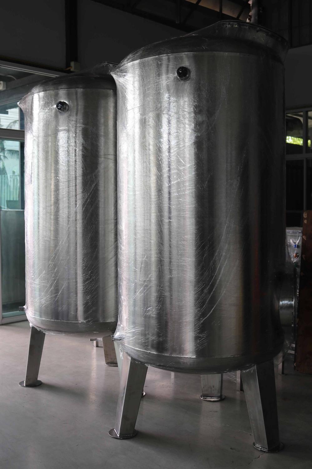 ถังกรองน้ําสแตนเลส16นิ้ว(40X150 ซม.)หนา 2 มม.ท่อ 1 นิ้ว