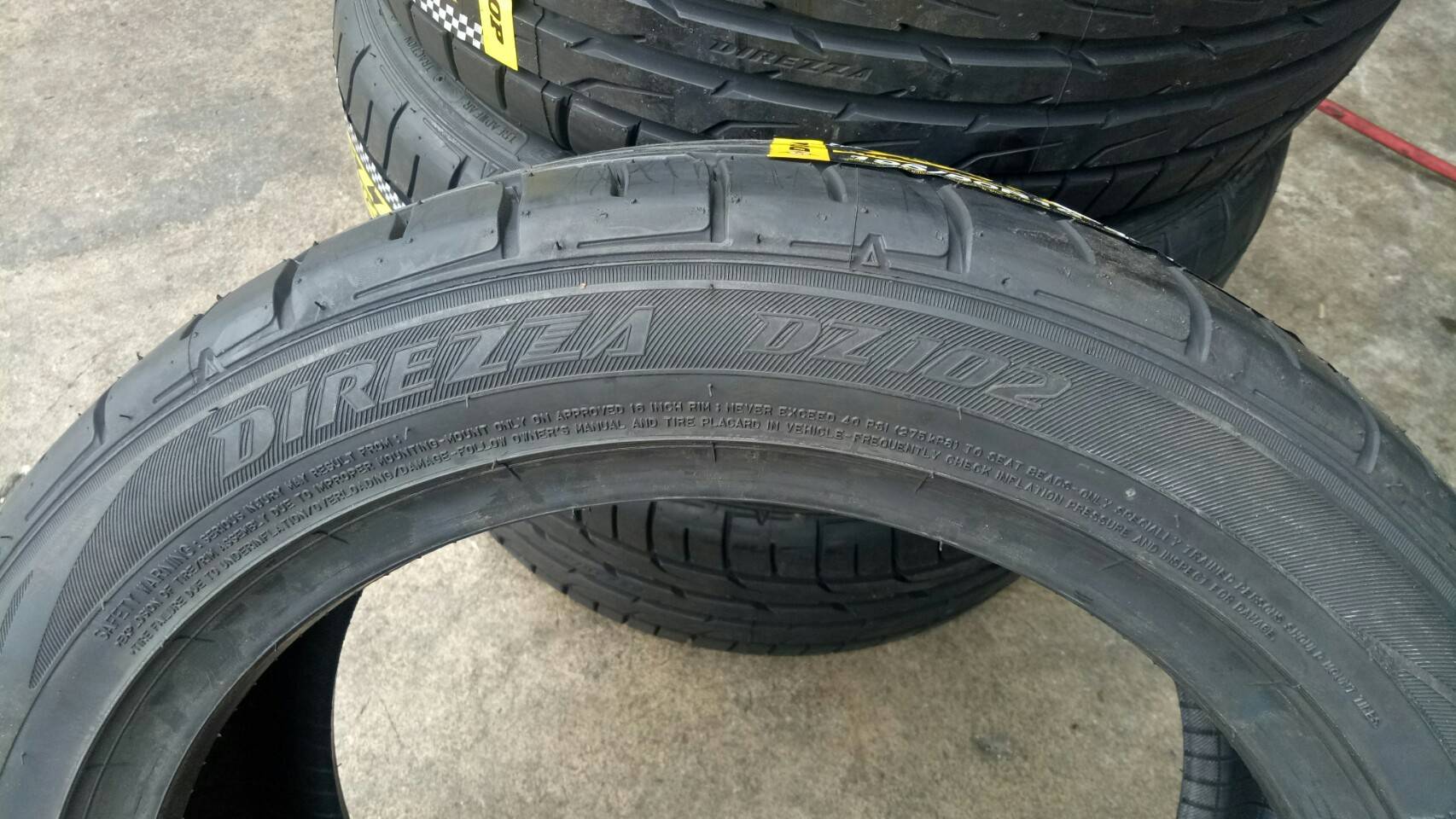 DUNLOP DZ102 195/50-16 ซื้อ2แถม2