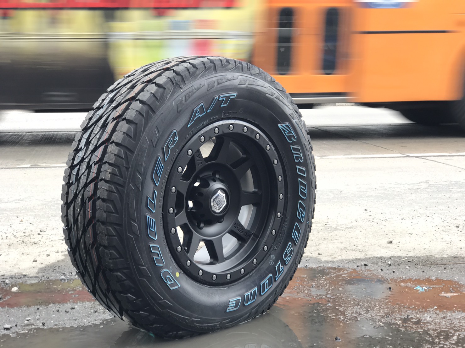 ล้อแท้ MICKEY THOMPSON DEEGAN38 ขอบ16 มาใหม่