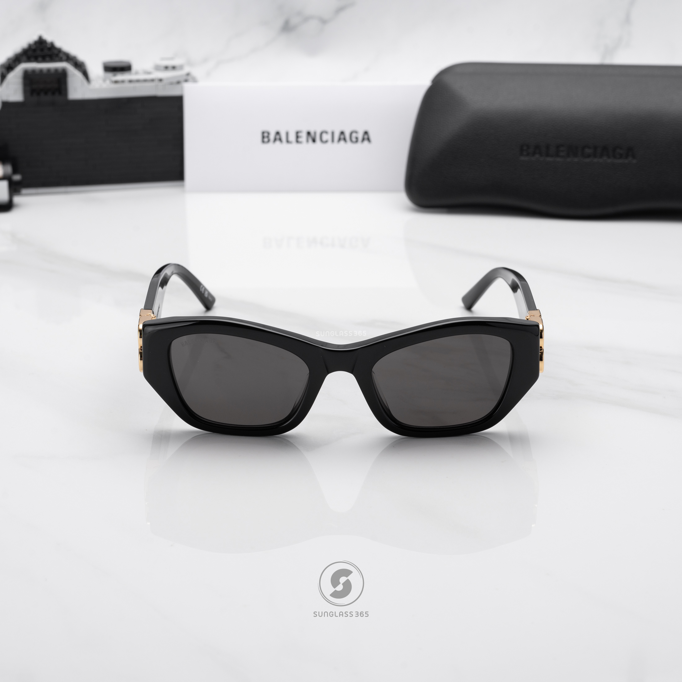 แว่นกันแดด Balenciaga BB0311SK 001