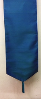 ผ้าคาดโต๊ะ Table runner ไหมแท้ ปลายตัดหรือปลายสามเหลี่ยม เก็บงานปราณีต