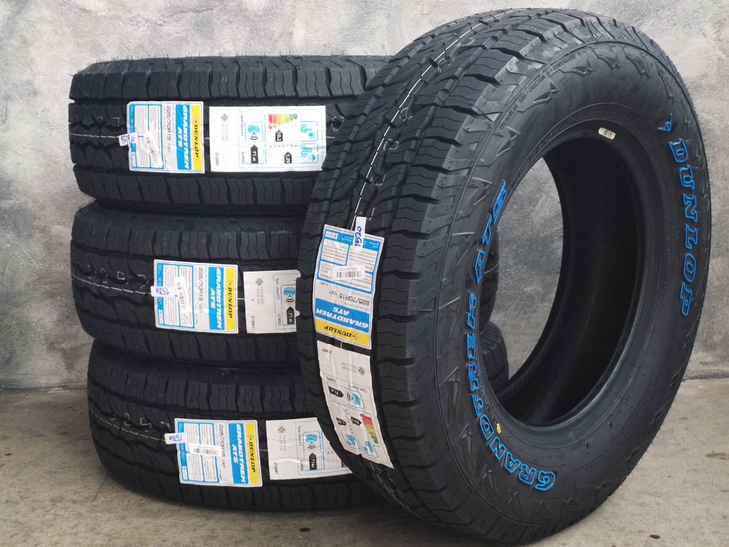 DUNLOP GRANDTREK AT5 225/70R15