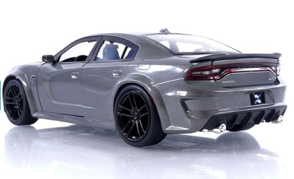 โมเดลรถ โมเดลรถยนต์ Dom's 2021 Dodge Charger SRT Hellcat 2